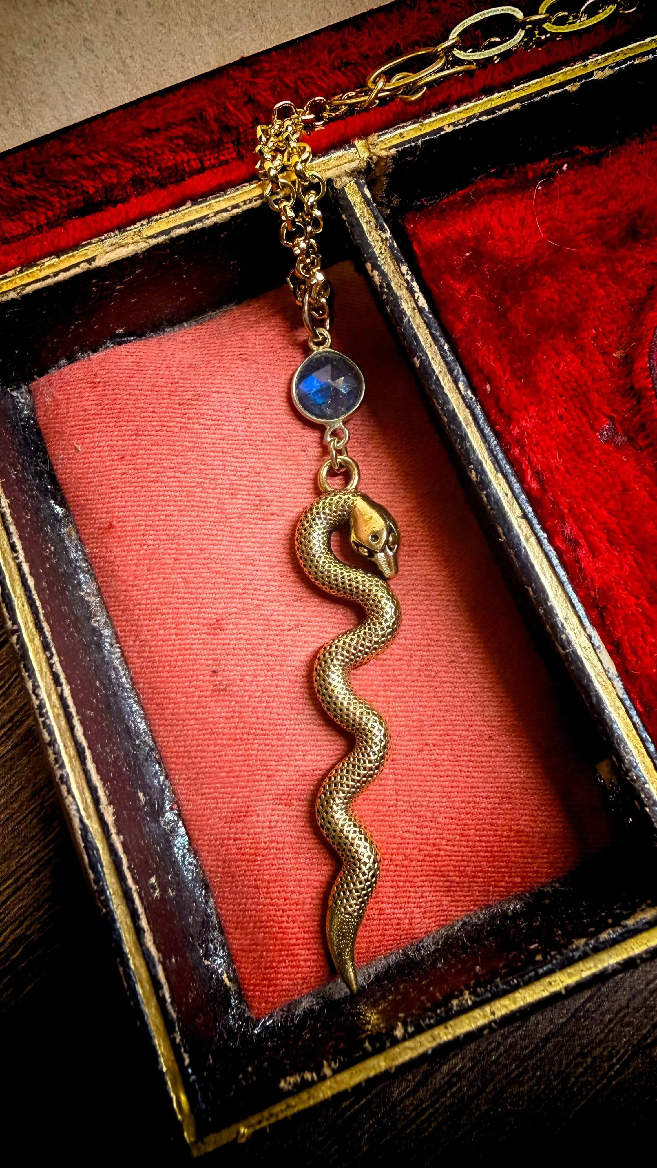 Gold Serpent & Labradorite Necklace for Confidence