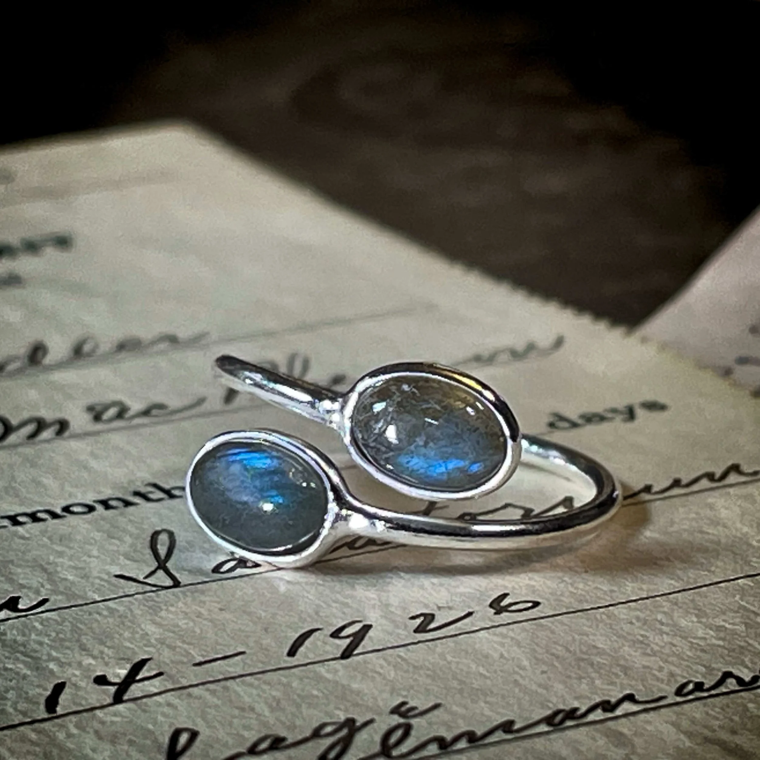 Labradorite Bypass Ring — Adjustable Silver (Sizes 6–8)