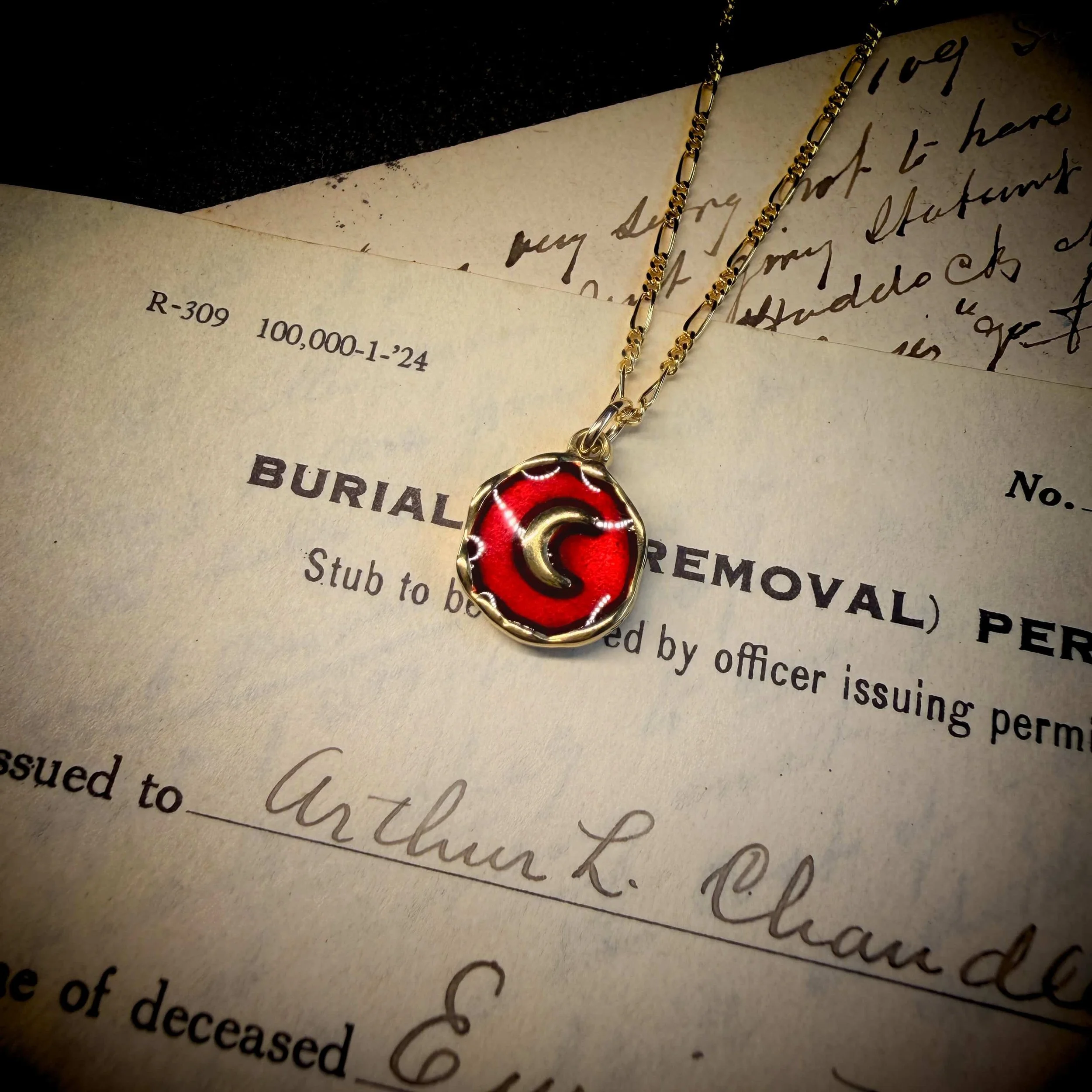 Red Crescent Moon Nacklace 11.jpg