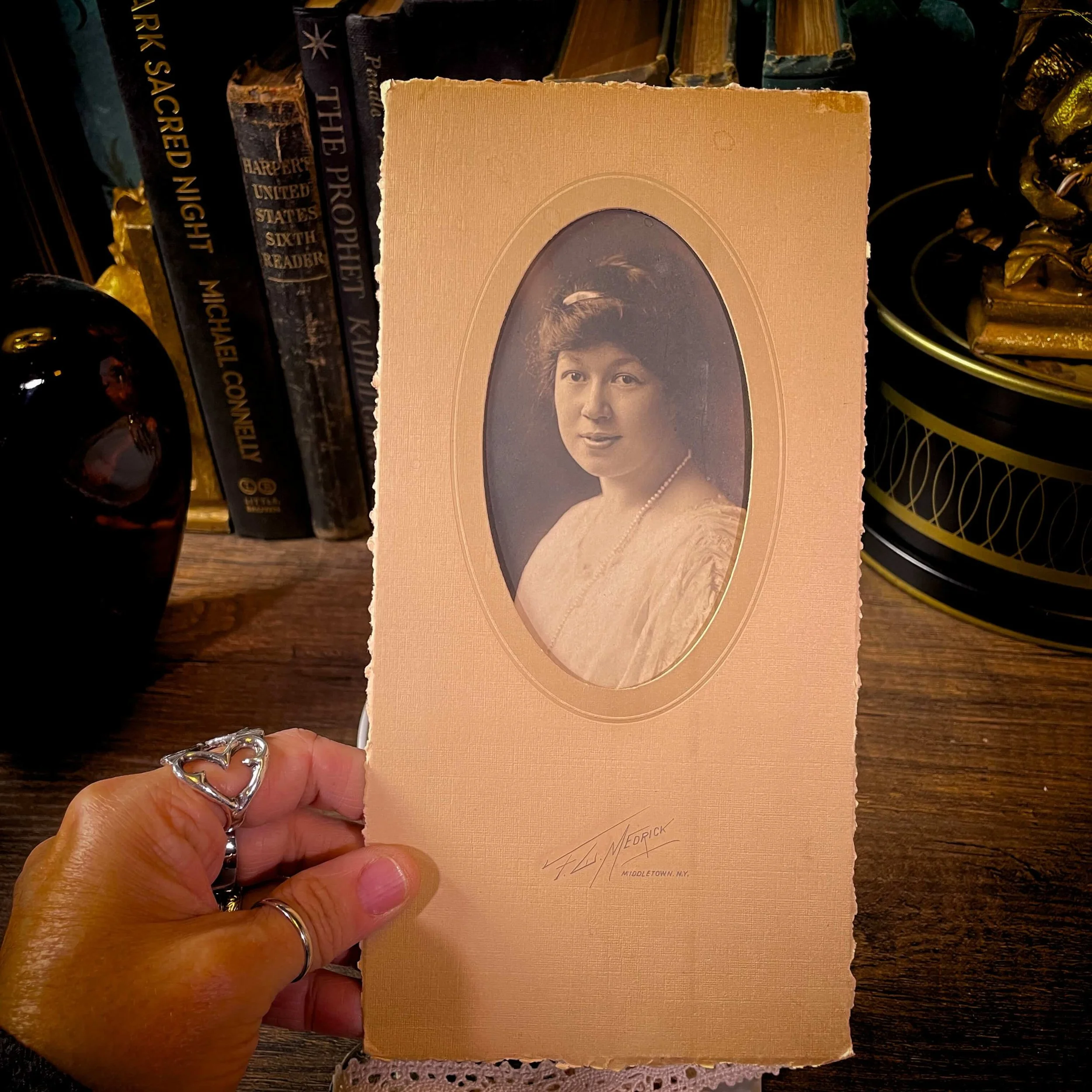 Photo Lady Psychic Read 2 -6.jpg