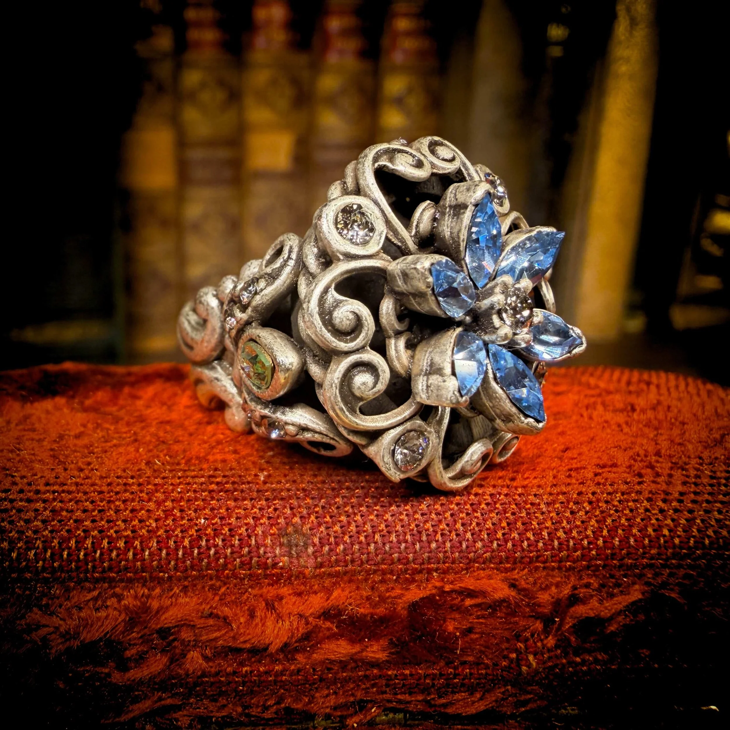 Pointe Flower Ring 3.jpg