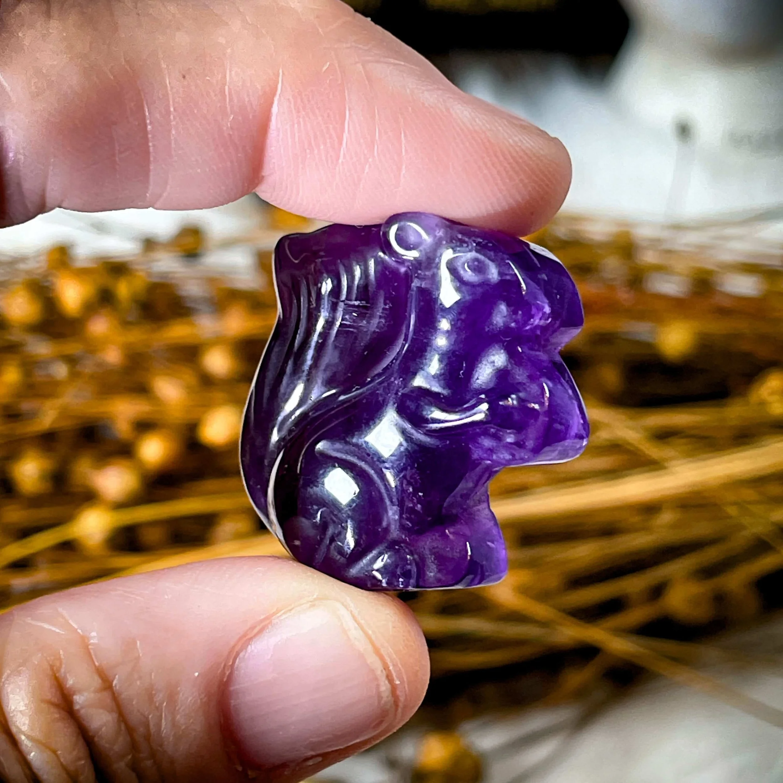 Amethyst Squirrel – Wisdom, Intuition & Playful Protection