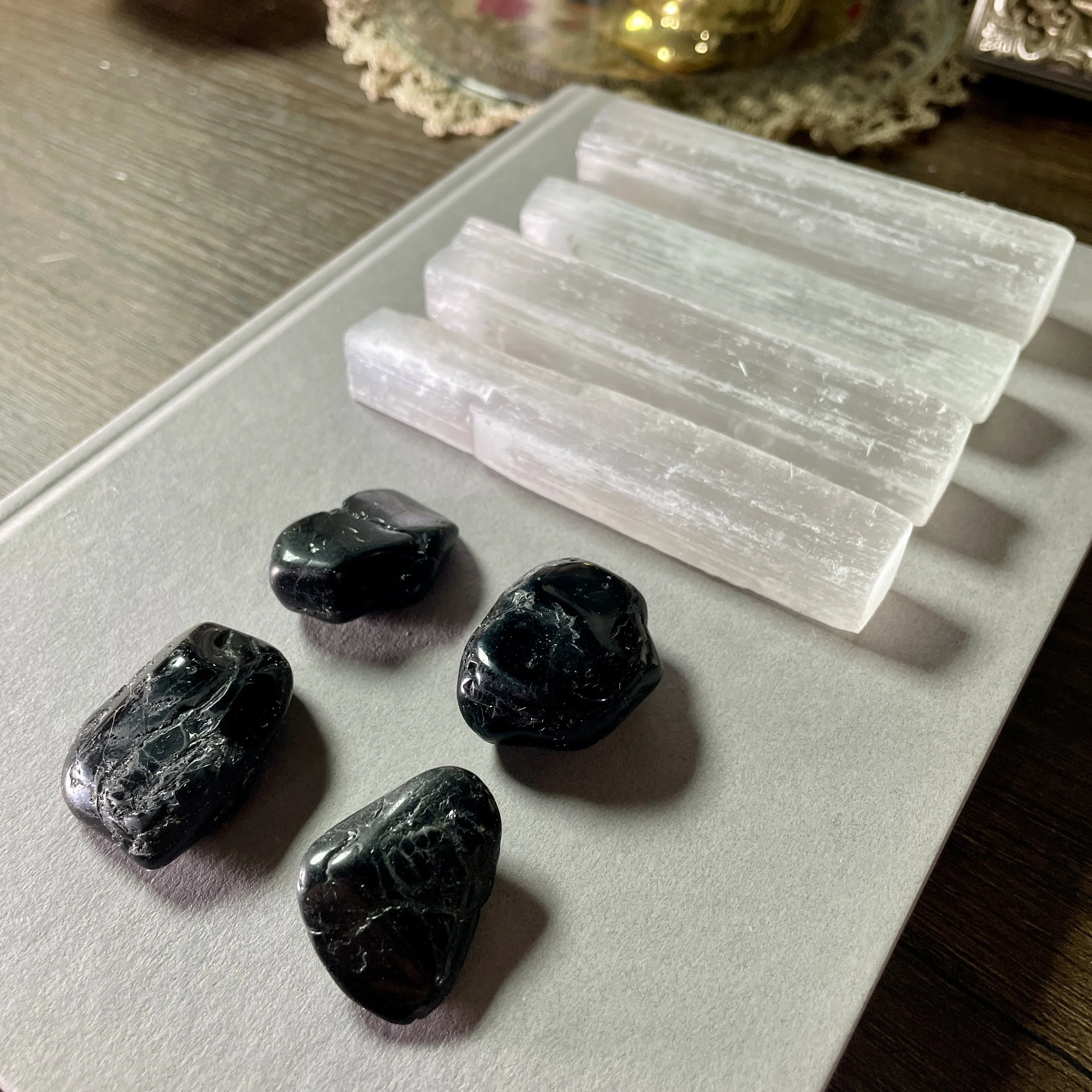 House Protection Crystal Set 1.jpg