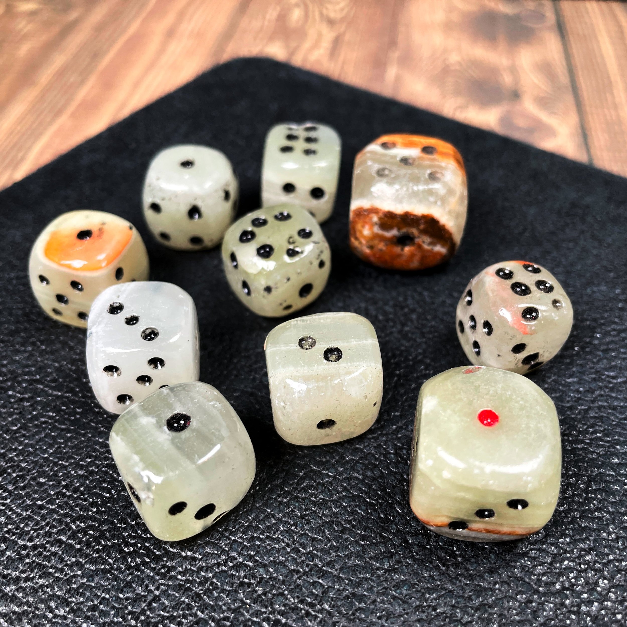 green-onyx-crystal-dice-3.jpg