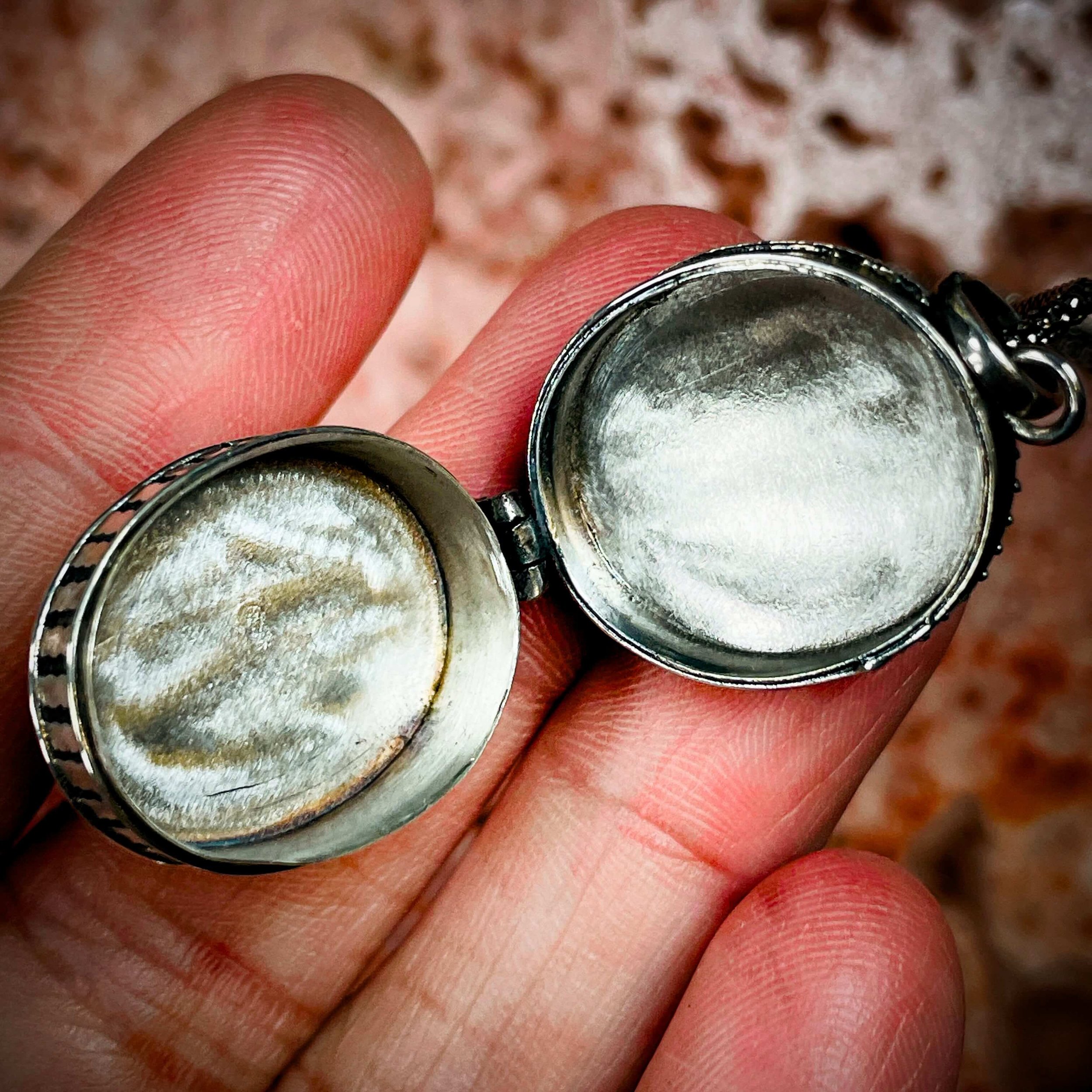 Oval Amethyst Poison Box Locket 4.jpg