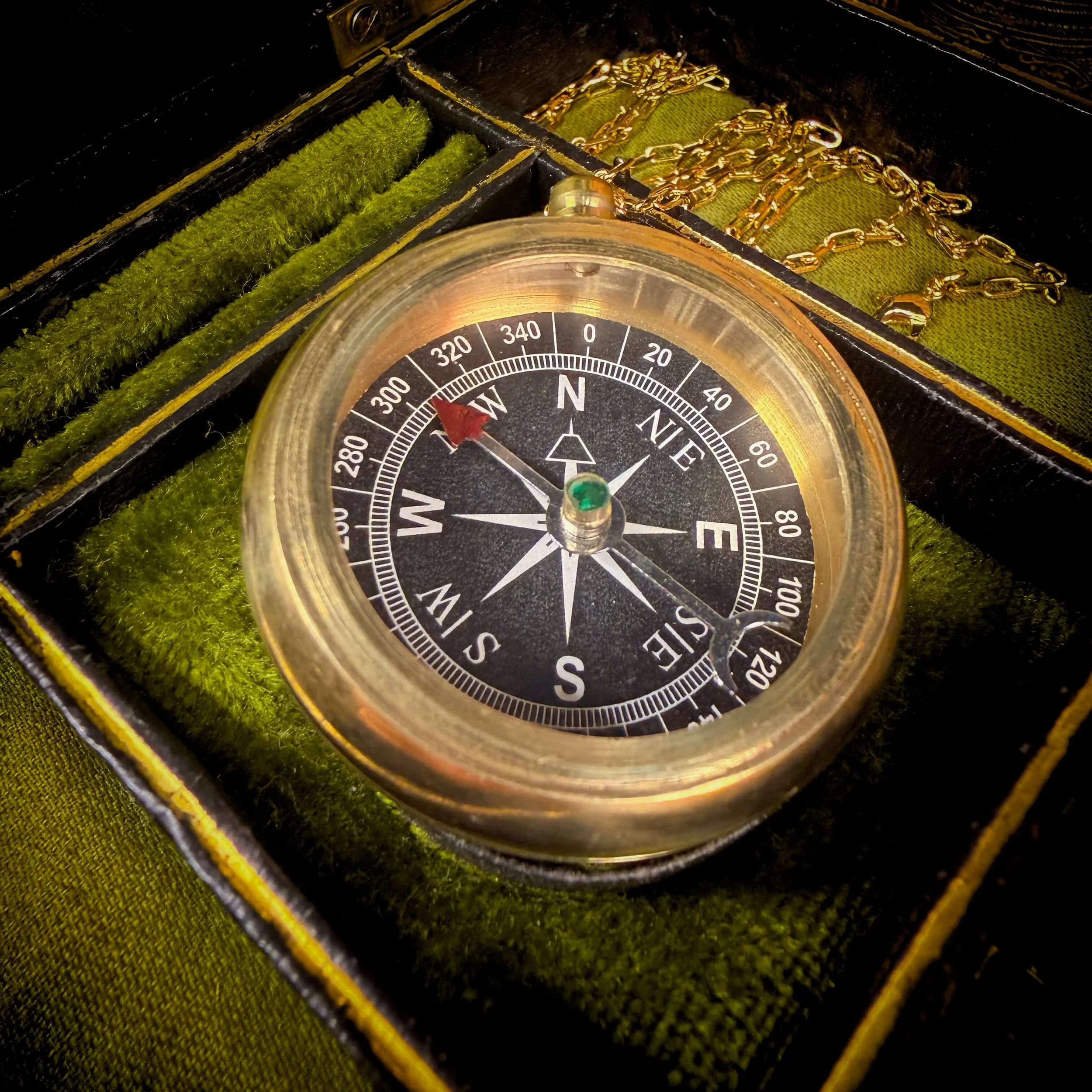 Trailblazer Compass Necklace 5.jpg