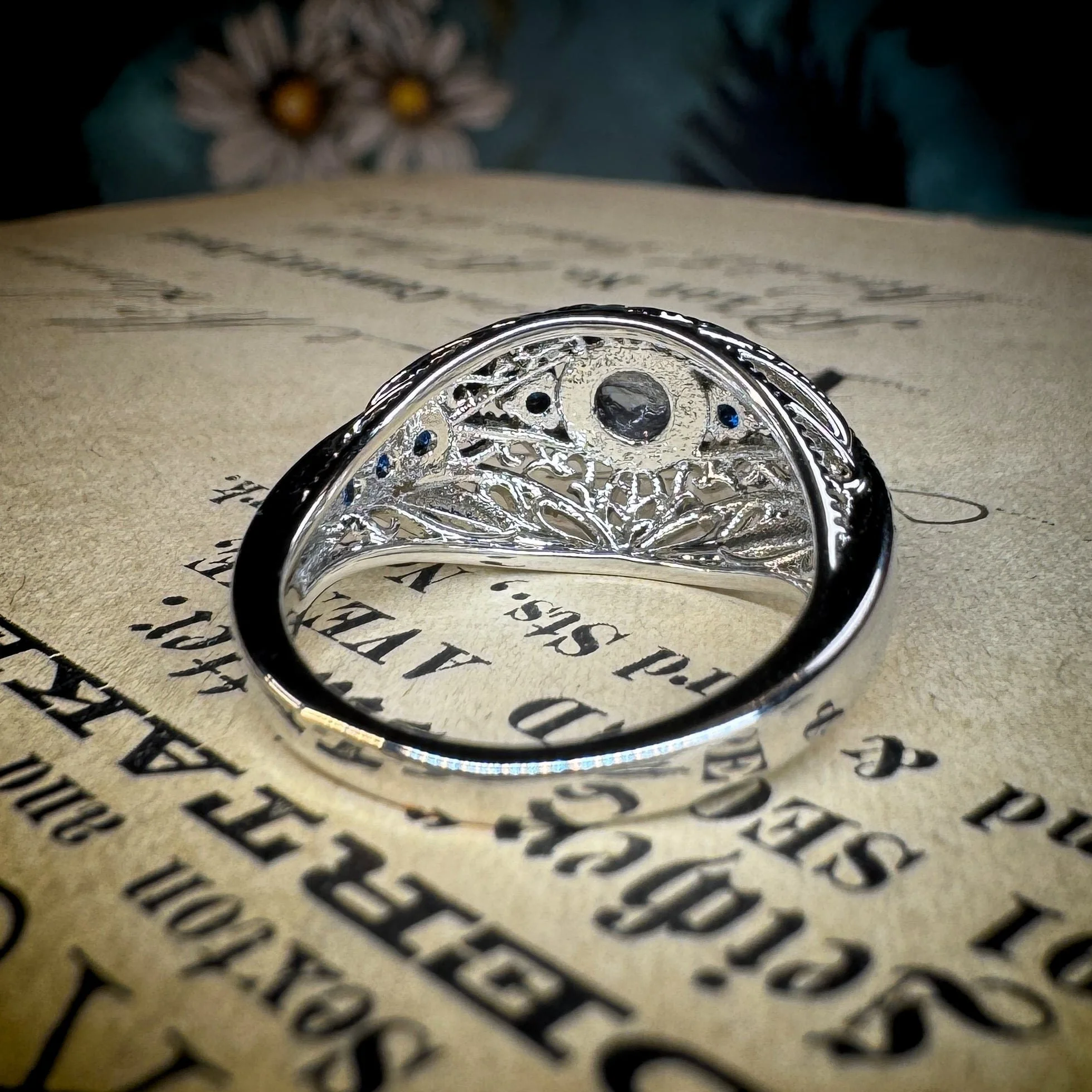 Silver-Filigree-1.jpg
