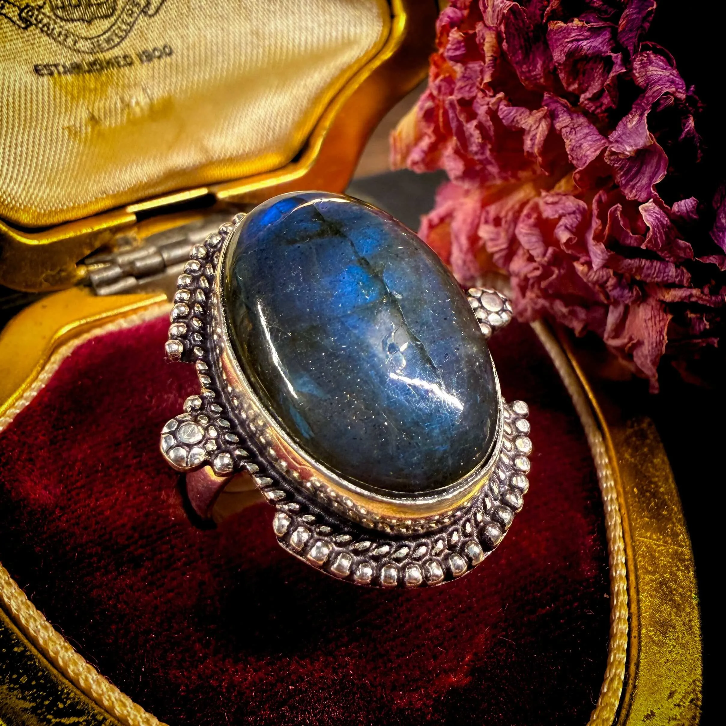 Labradorite Oval Size 8-3.jpg