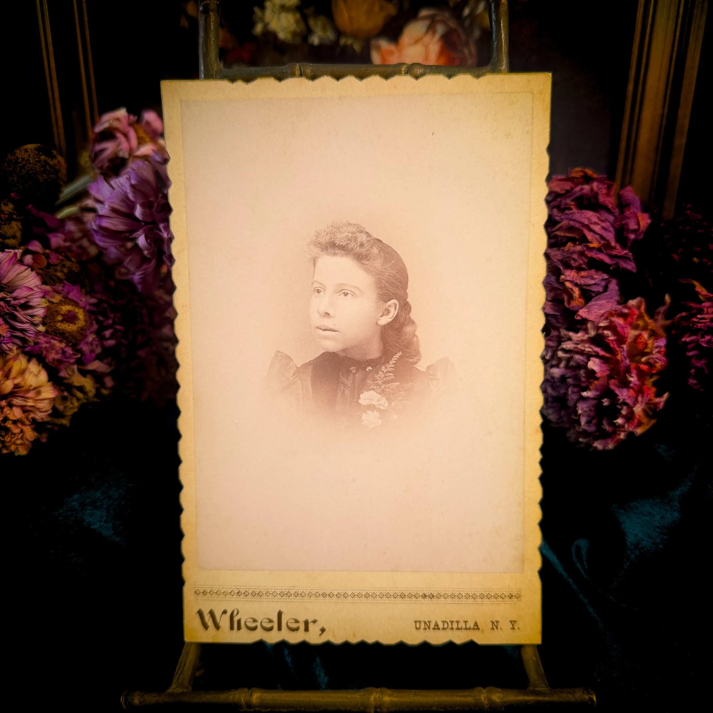Cabinet Card Teacher Pet - 2.jpg