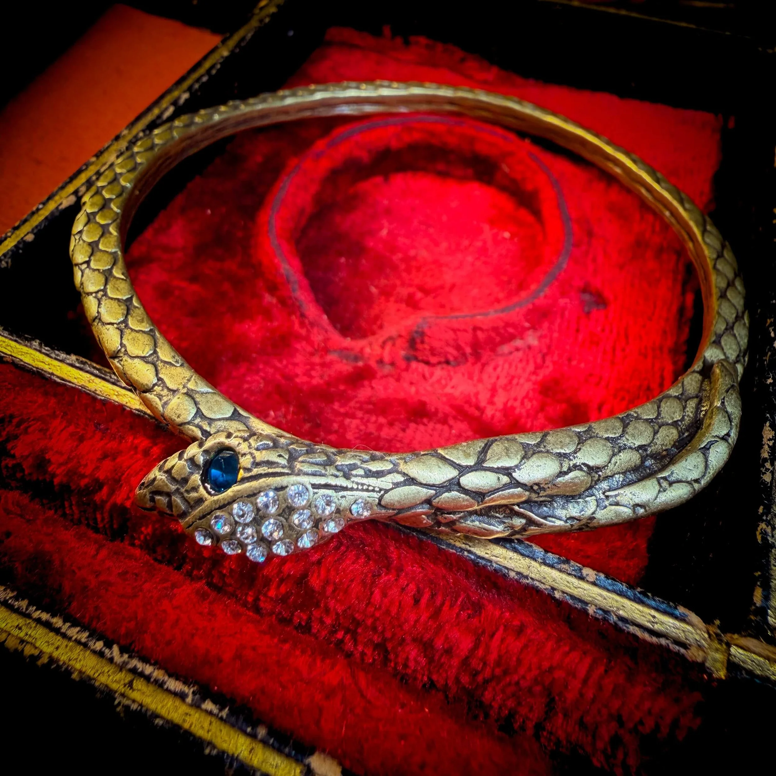 vintage-style-guardian-snake-bangle-protection 14.jpg