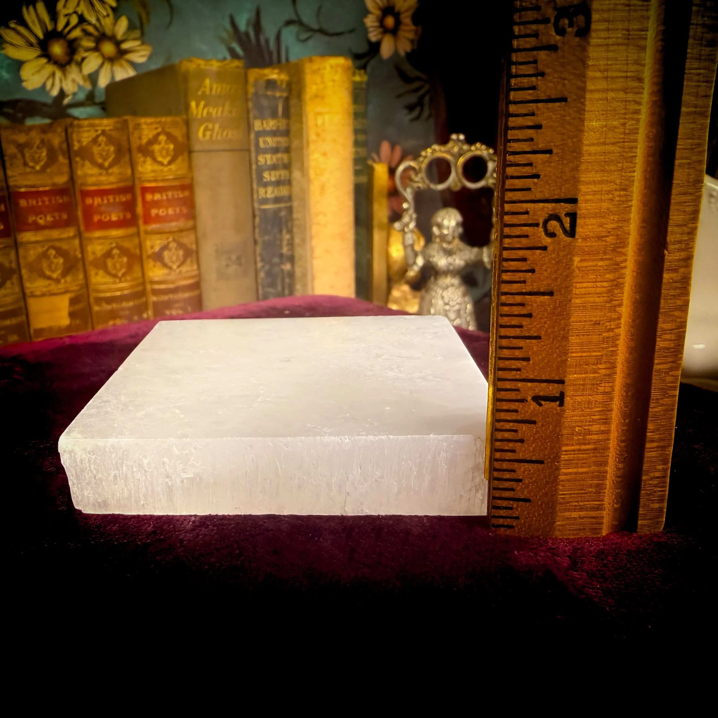 SQUARE SMALL SELENITE PLATE 1.jpg