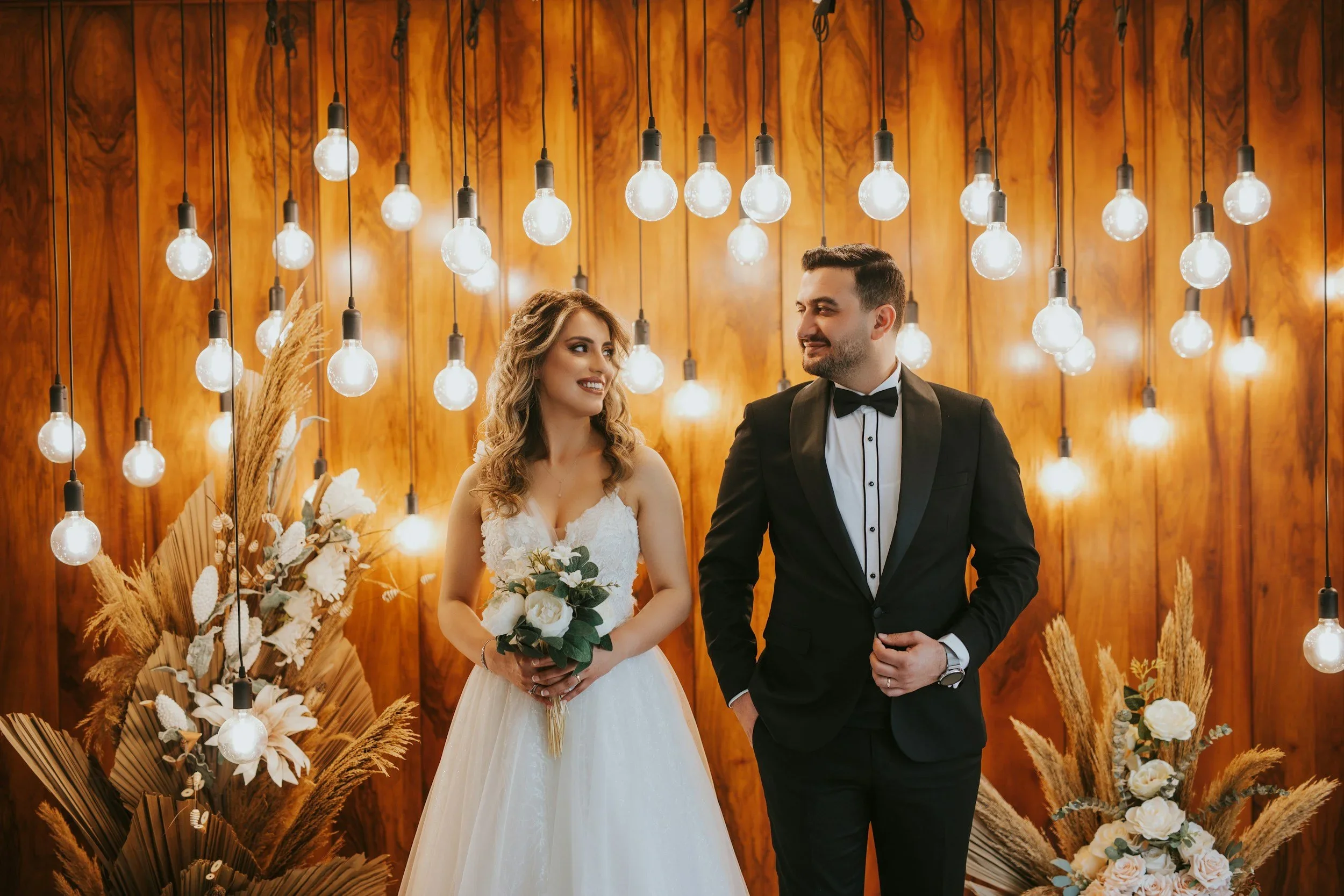 5 Best Lighting Solutions for Historic Wedding Venues