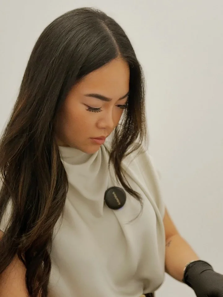 She&rsquo;s back! 🤍

@thebeautyinjectionist is popping up at The Collective Clinic this Friday and Saturday (April 10 &amp; 11) and spots are limited. 

If you&rsquo;ve been thinking about booking with Liz, this is your sign. DM us or tap the link i