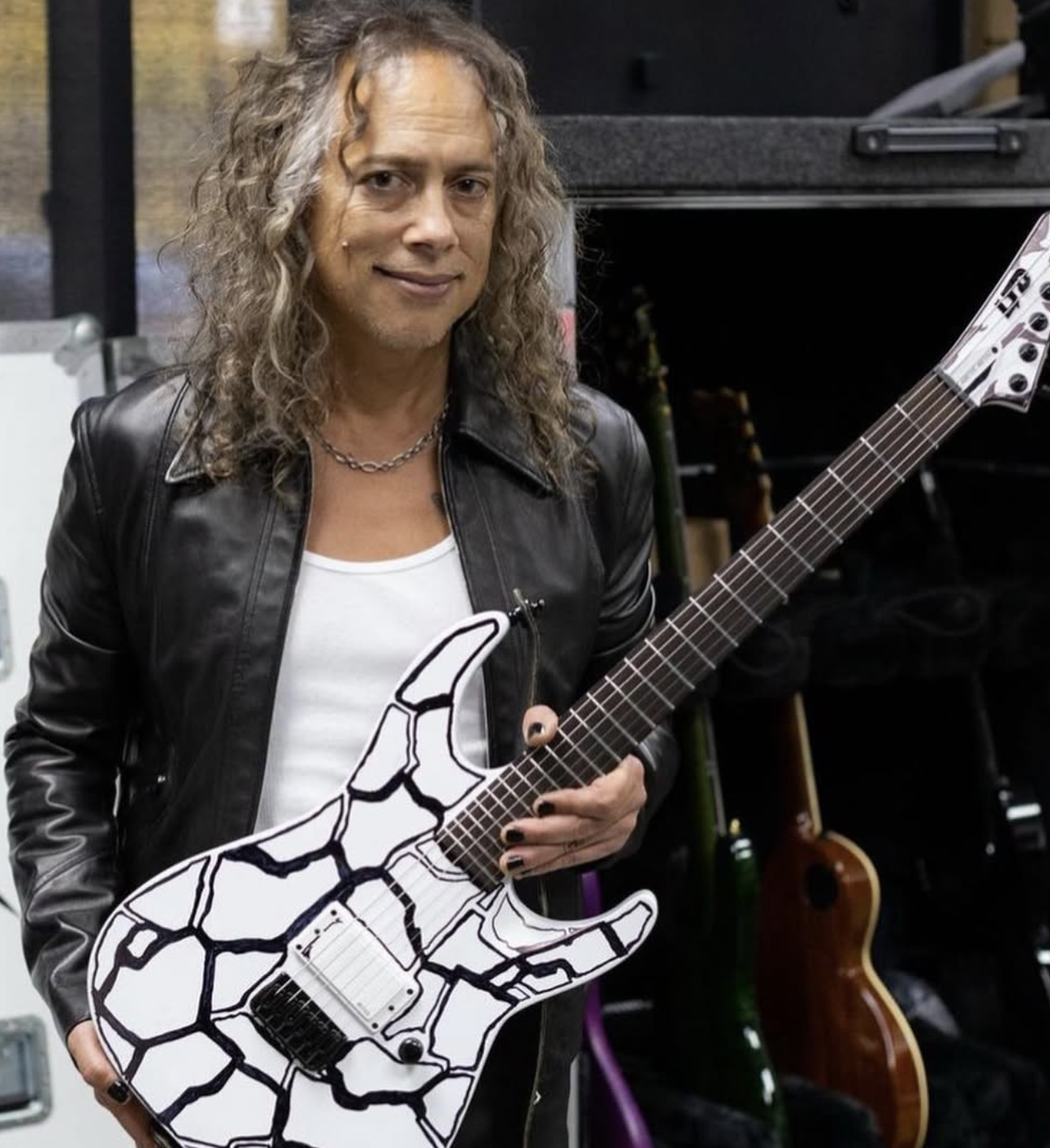 Male grooming of Kirk Hammett from Metallica