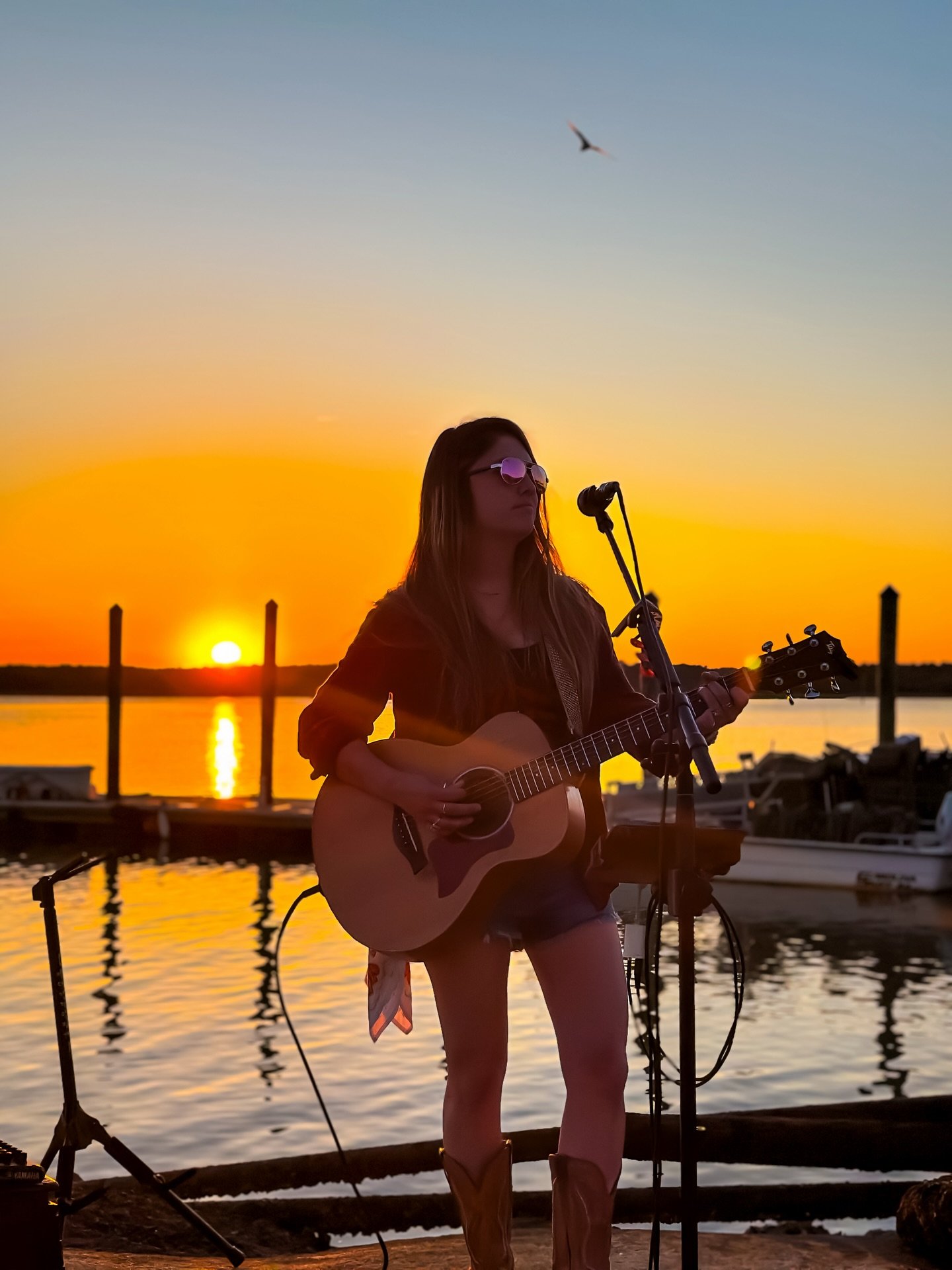 Don&rsquo;t mind me, I&rsquo;m just singing my little heart out 🎶💜
&mdash; Feeling so blessed to have so many amazing opportunities lately.  It almost always comes at the cost of missing out on family gatherings, birthdays, being there for friends,