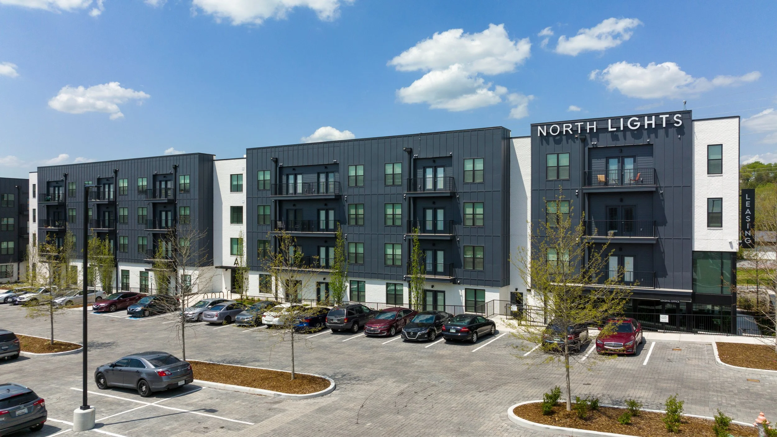 18-print-509 W Trinity Ln 18.jpeg