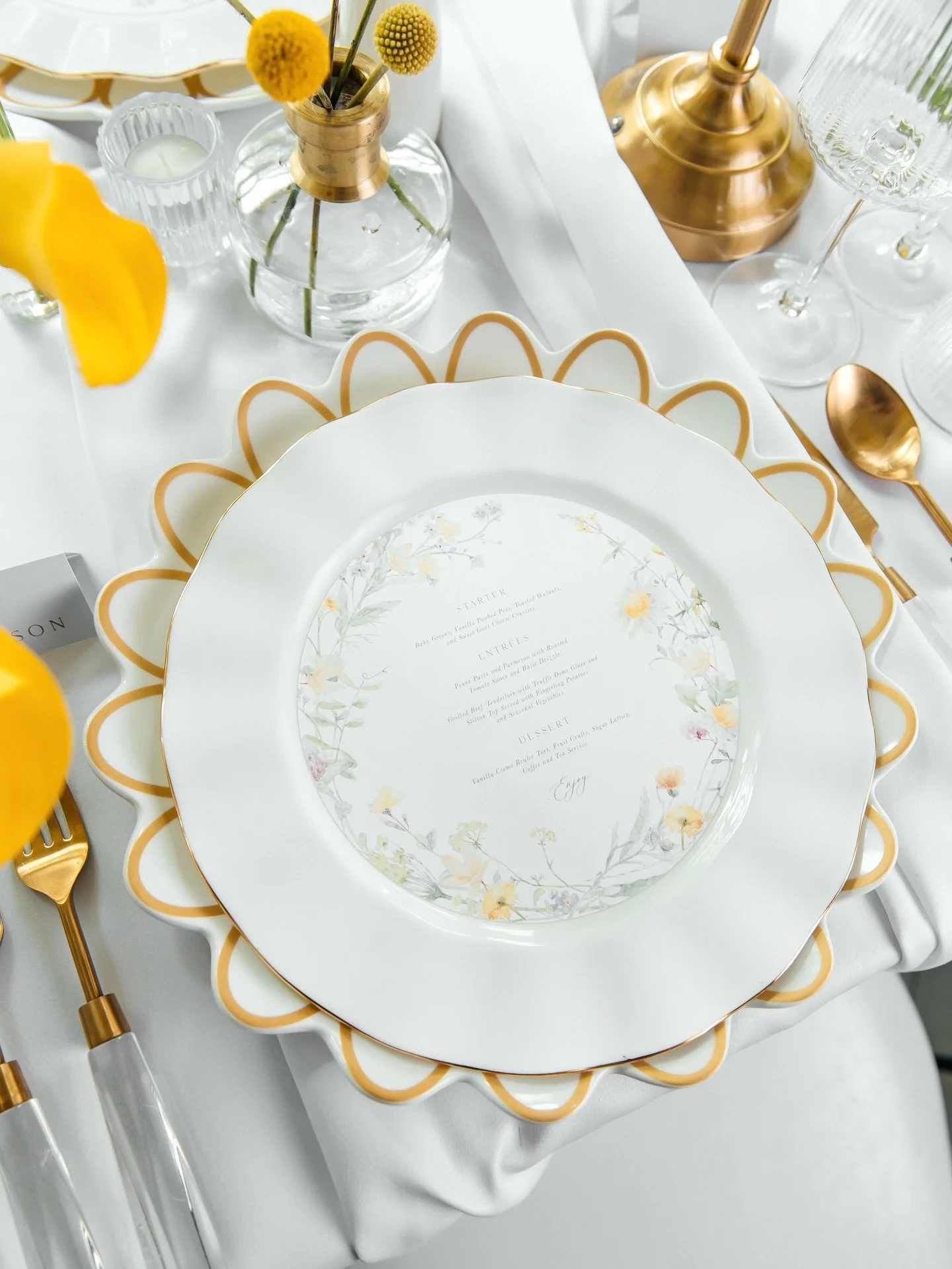 When your menu becomes part of the table styling, it&rsquo;s not just stationery. It&rsquo;s an experience 💛

#weddingtablescape #dayofdetails #weddingstationery #weddinginvitations 

Wedding planner @harmony_luxury_events 
Photographer @annakrasovs