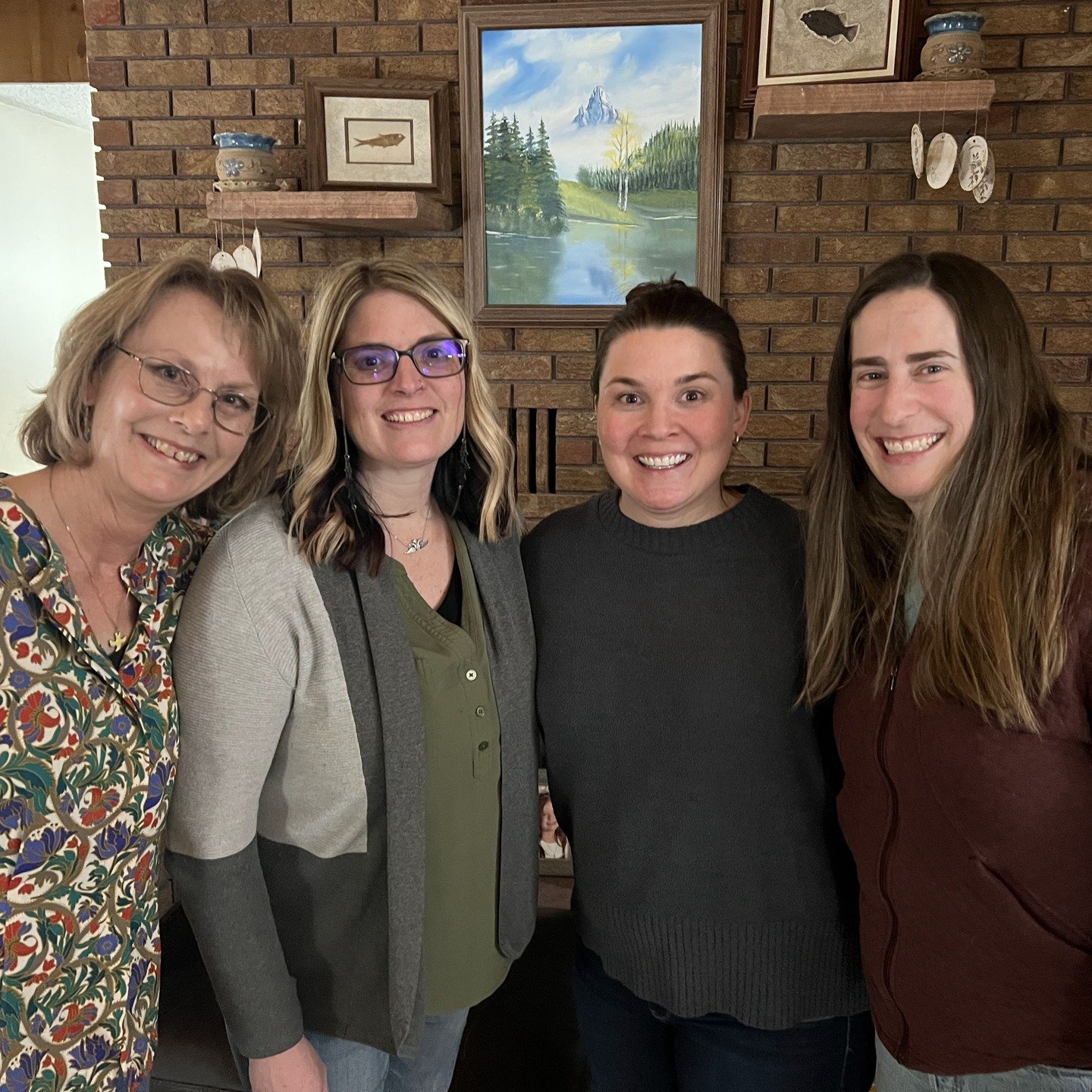 This month, Lander Womentum Cohort 8 divided up into four small group dinners to discuss vulnerability and its role in authentic communication. 

Our annual tradition of holding small group dinners with our cohorts is always one of the most popular p