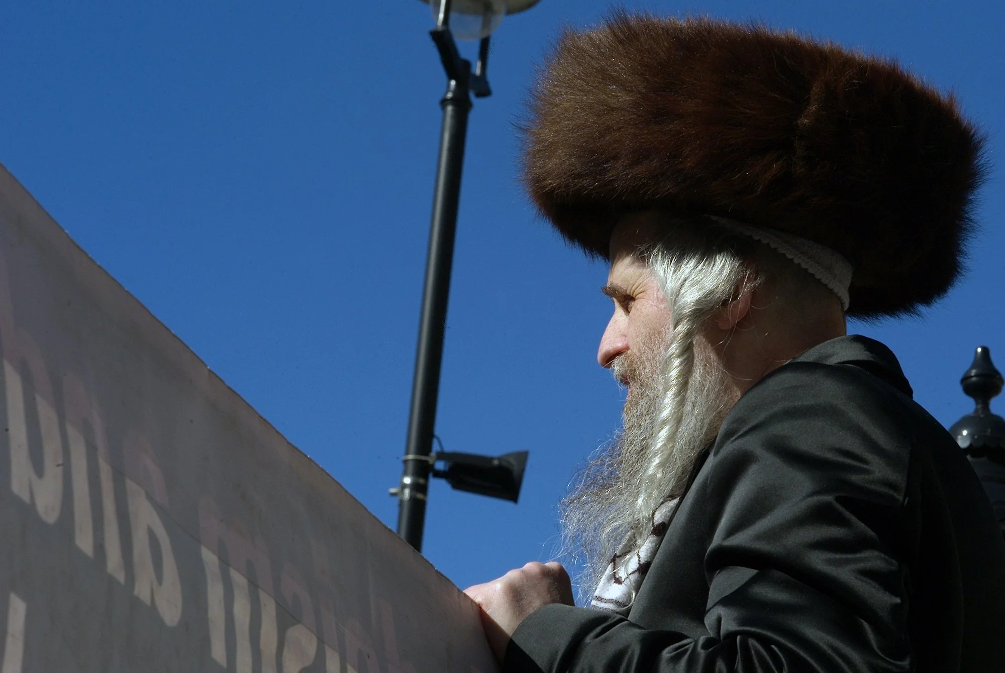 M8_Cheif rabbi 01 CL.jpg