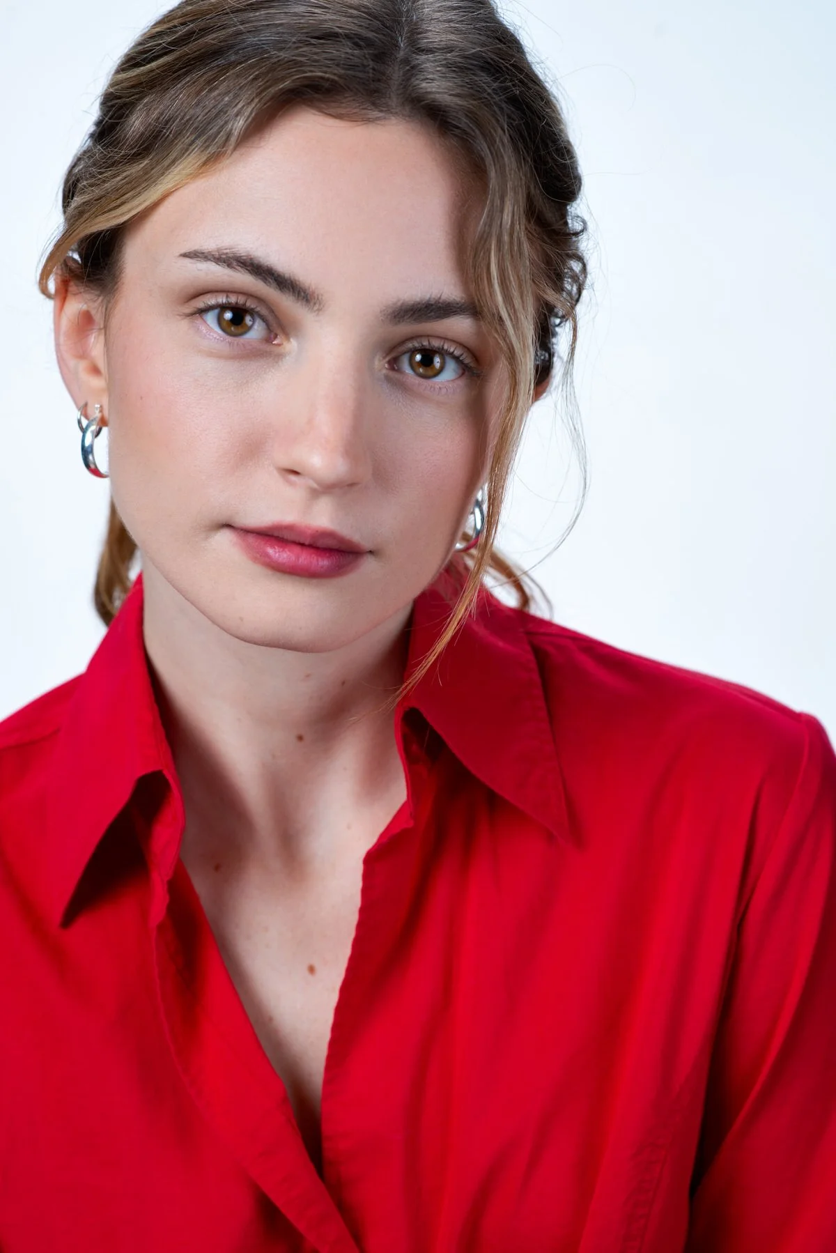 Best colours to wear for headshot photography in Toronto — guide by Matthew Bennett