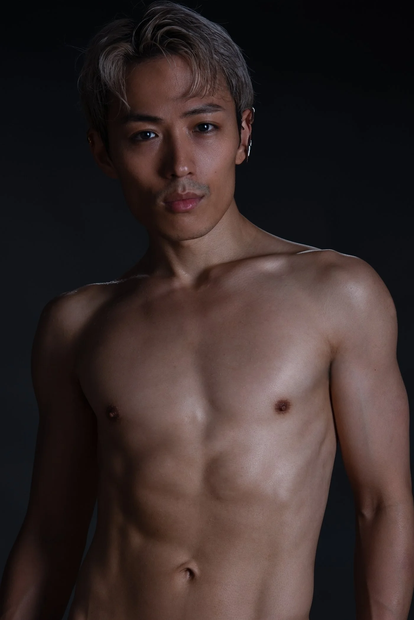 Model-Portrait-of-Lance-Photographer-Matthew-Bennett-Toronto-Canada