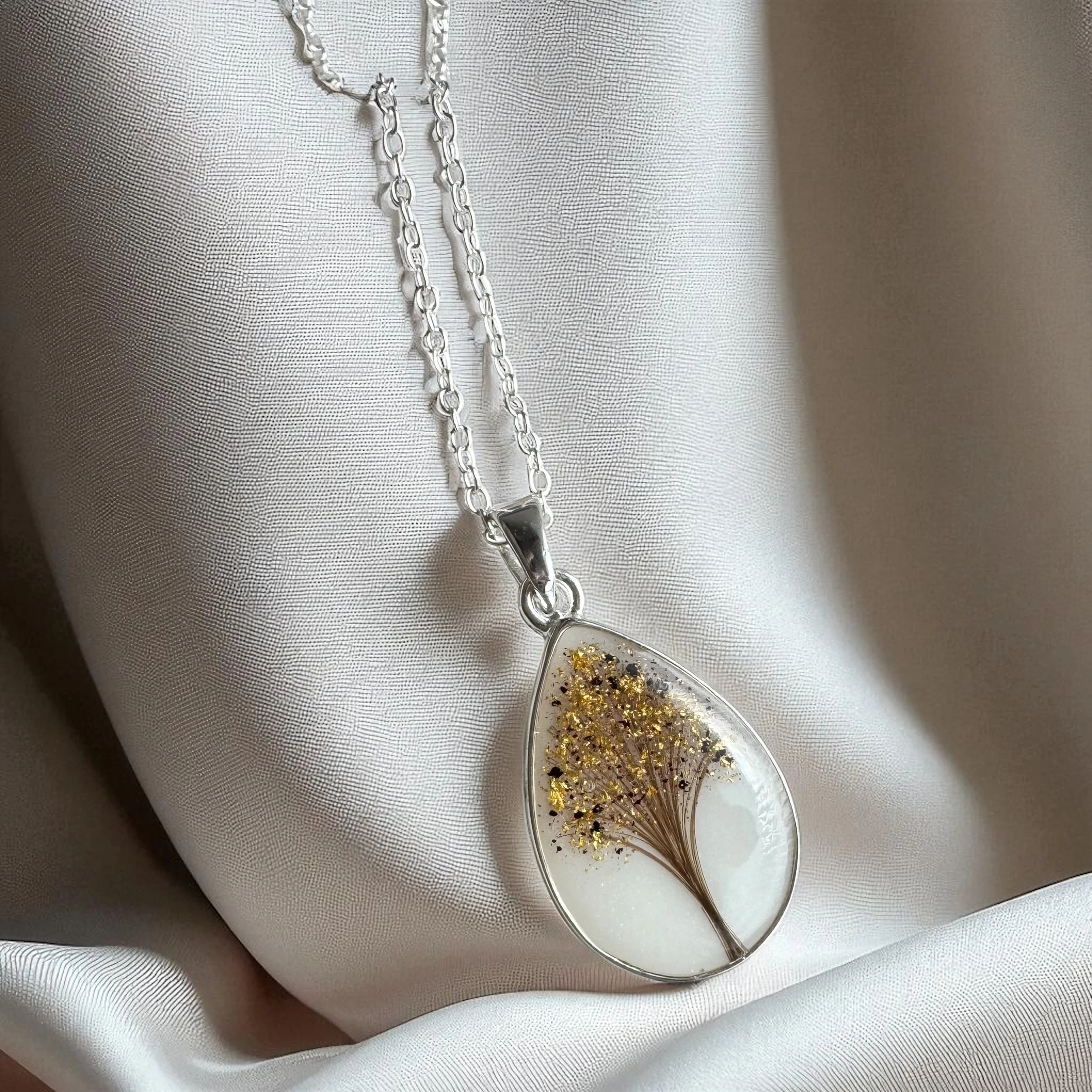 breastmilknecklaceolivialaurajewellery
