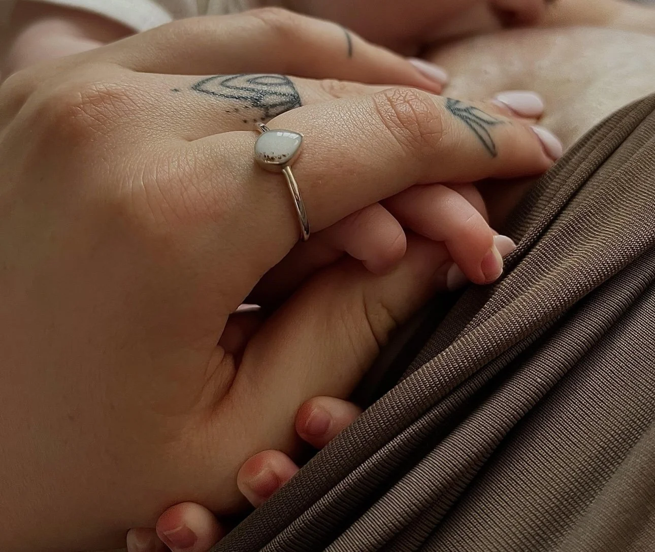 What Is Breastmilk Jewellery and How Is It Made? 