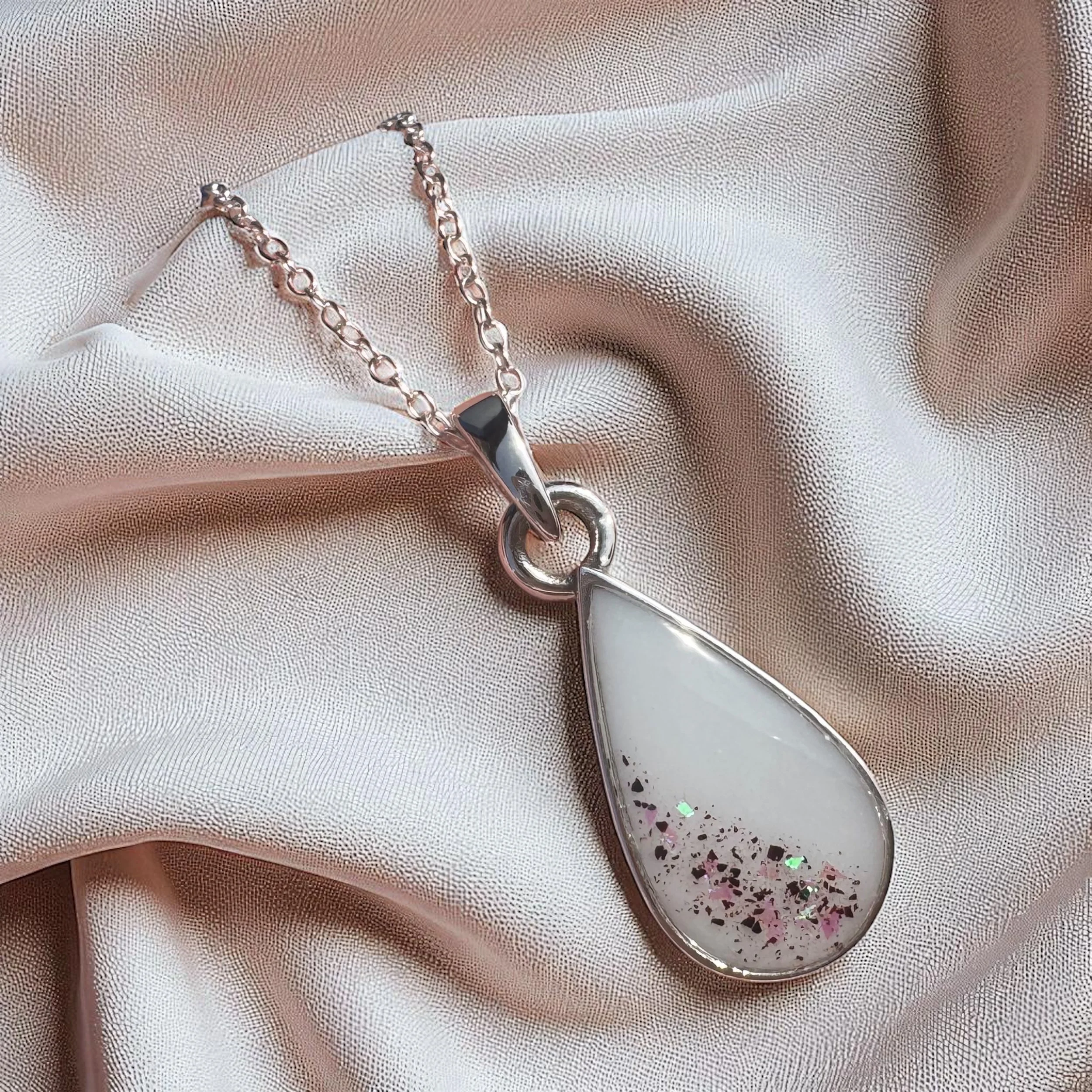 breastmilknecklaceolivialaurajewellery