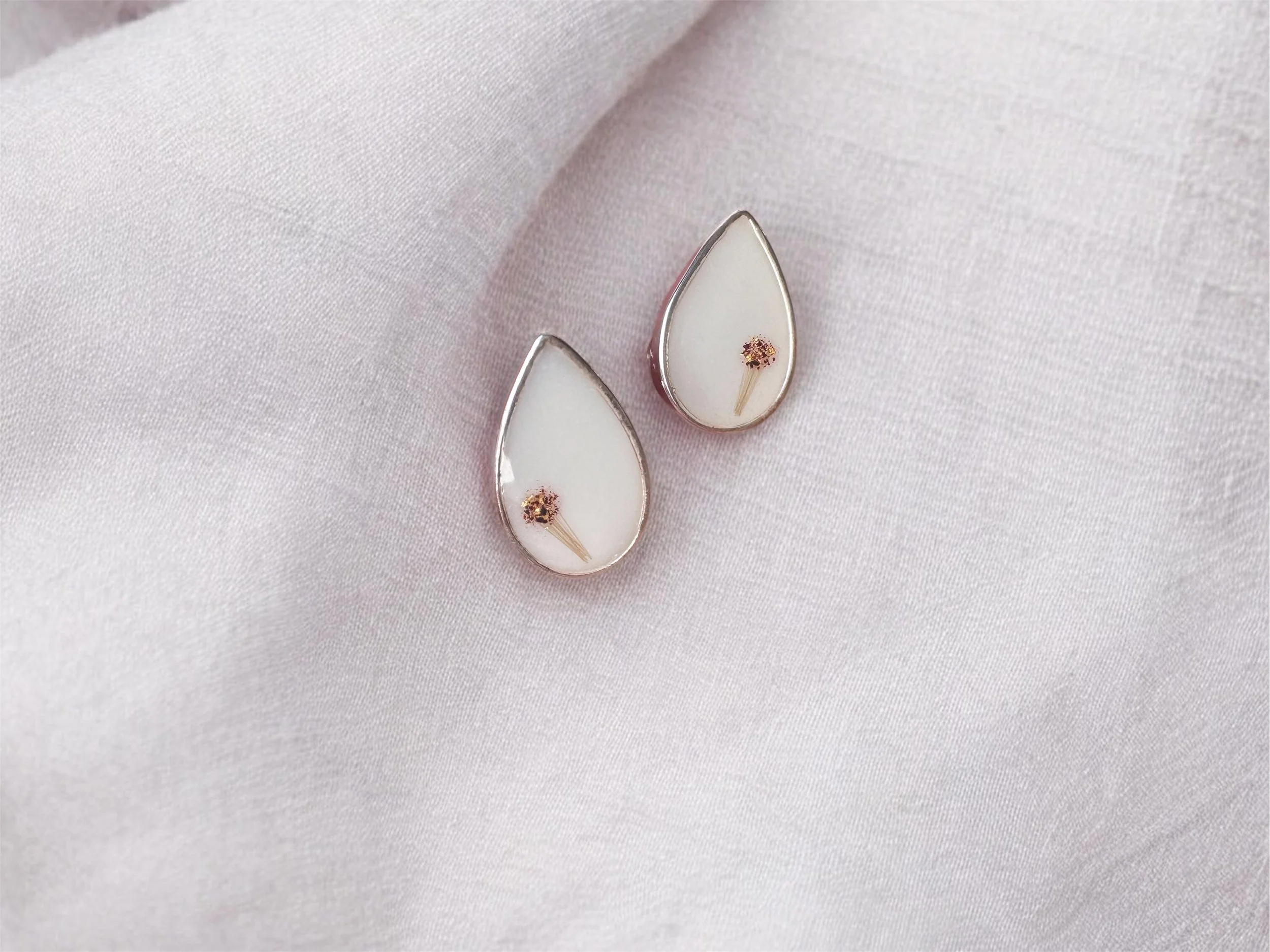 breastmilktardropstuds.jpeg