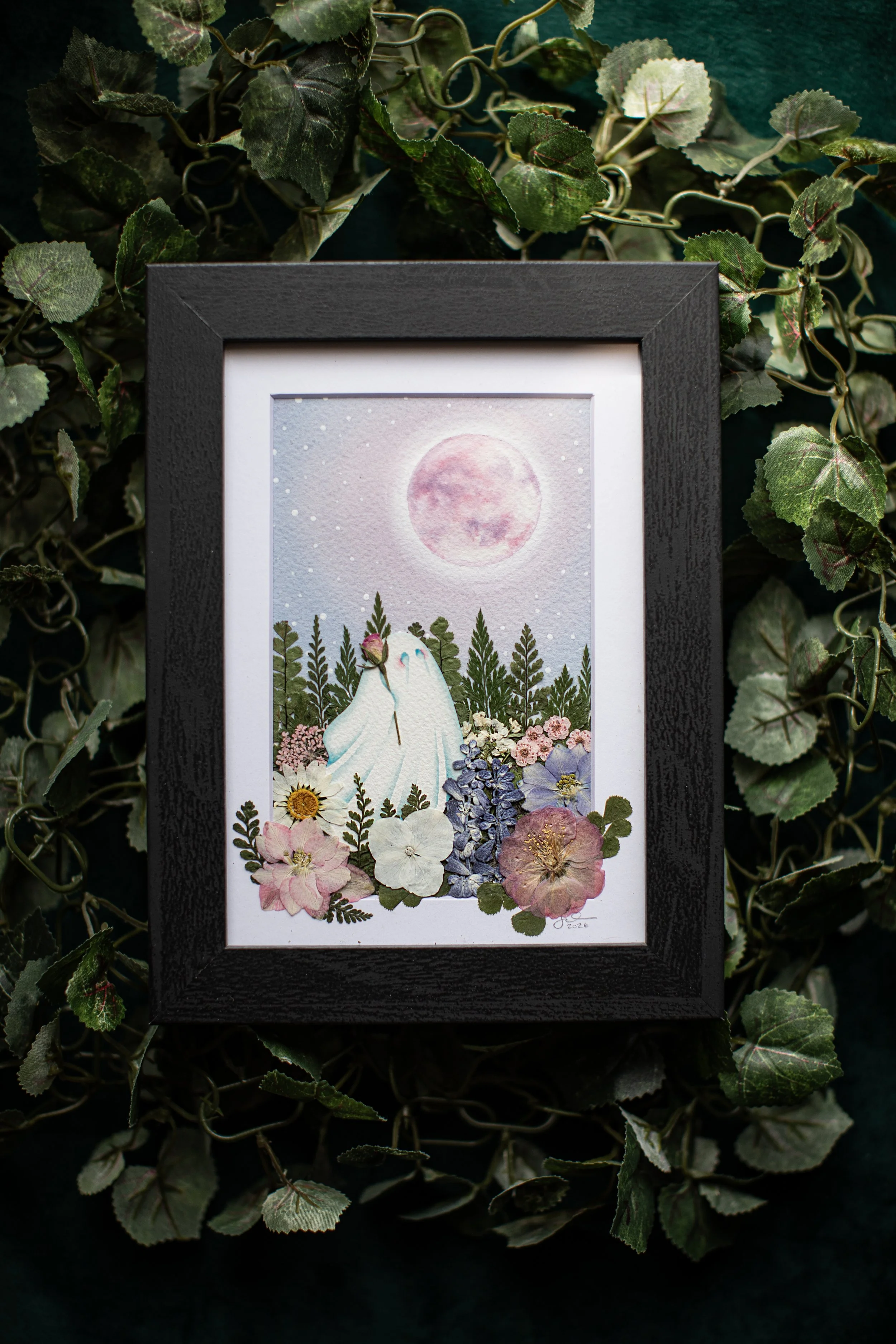 Cherry - XLarge Garden Ghost