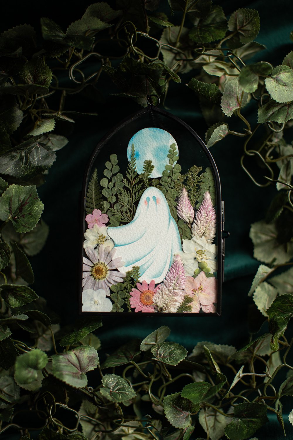 Francesca - Large Garden Ghost