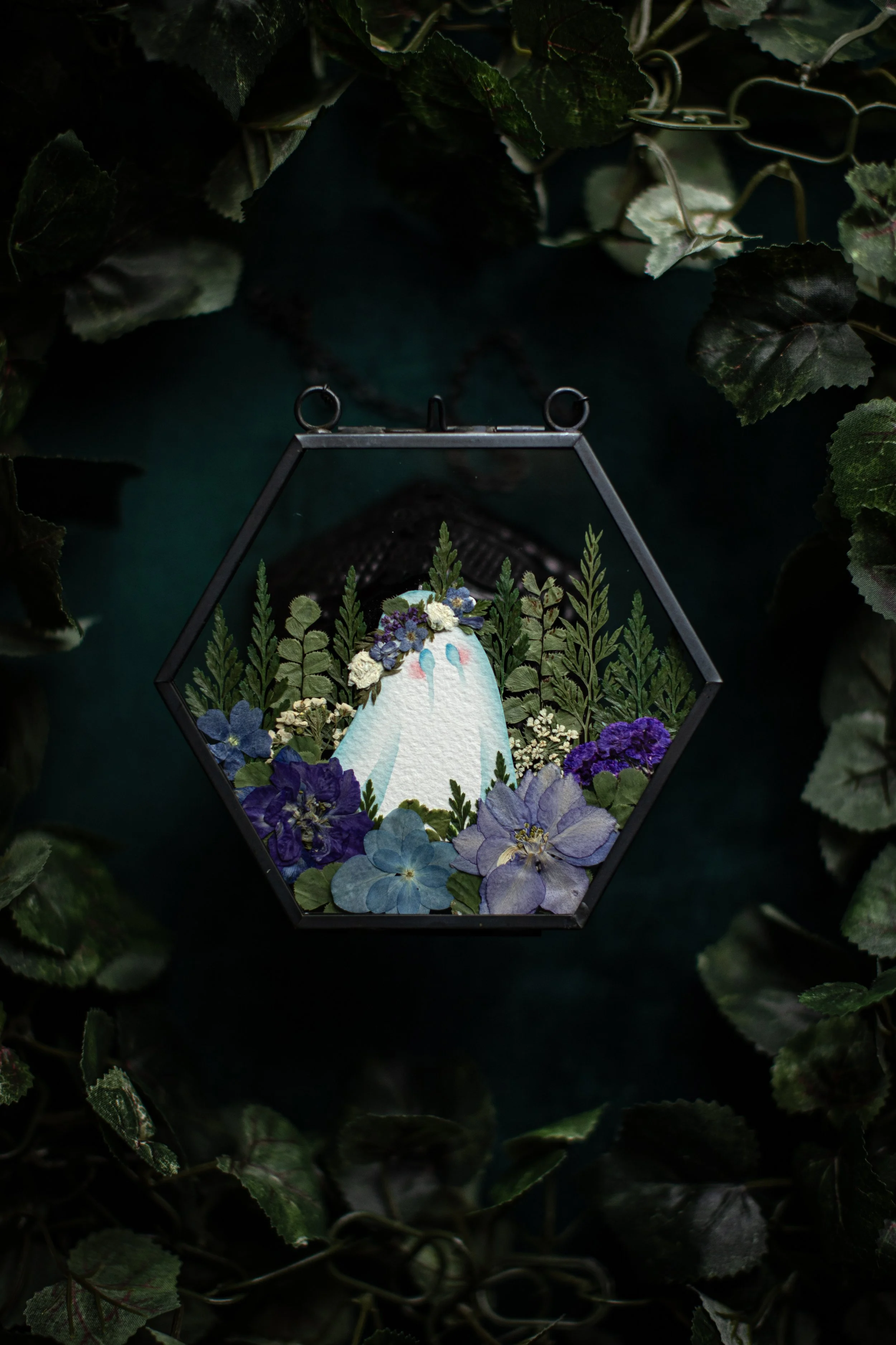 Snowdrop - Medium Garden Ghost