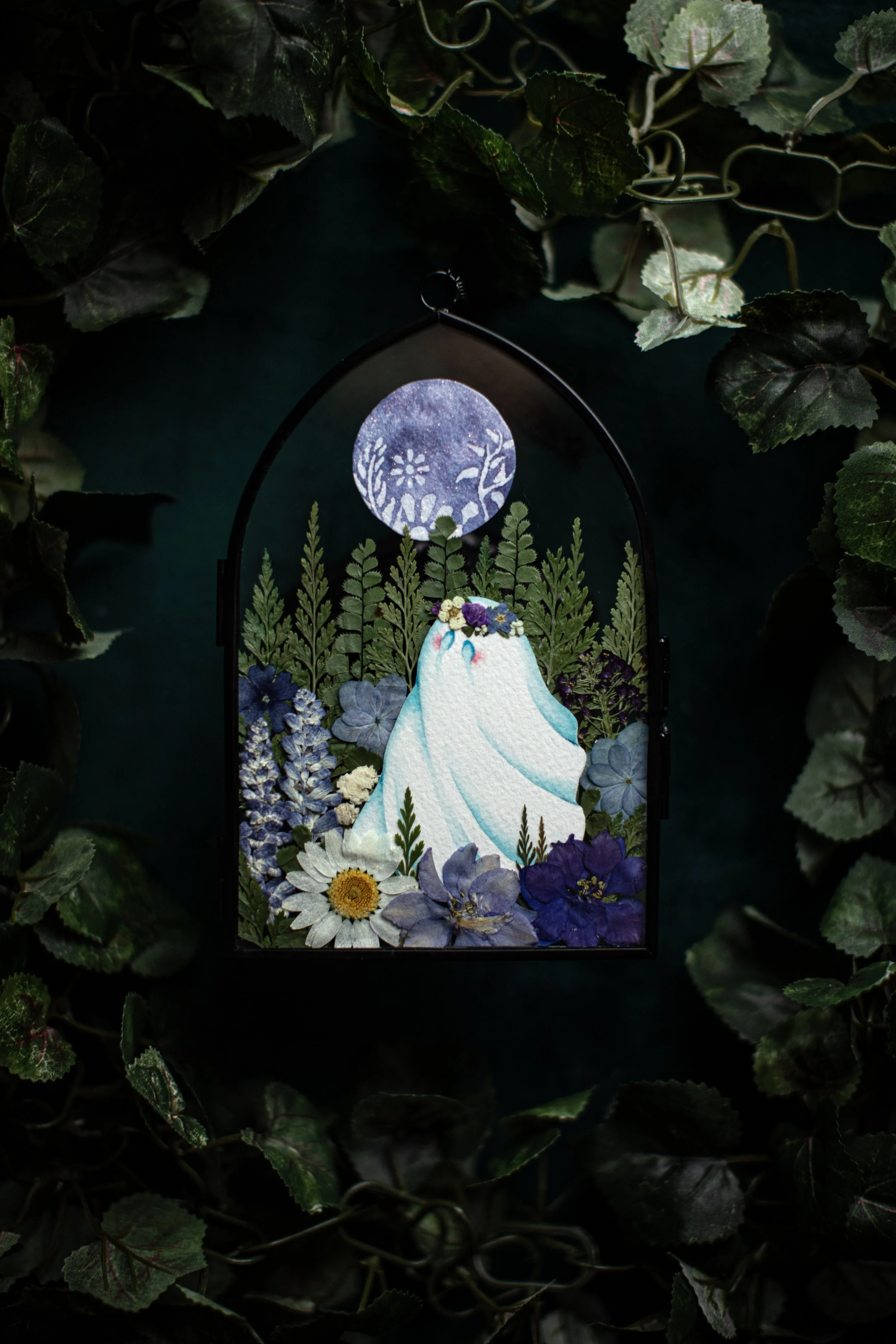 Camellia - Large Garden Ghost