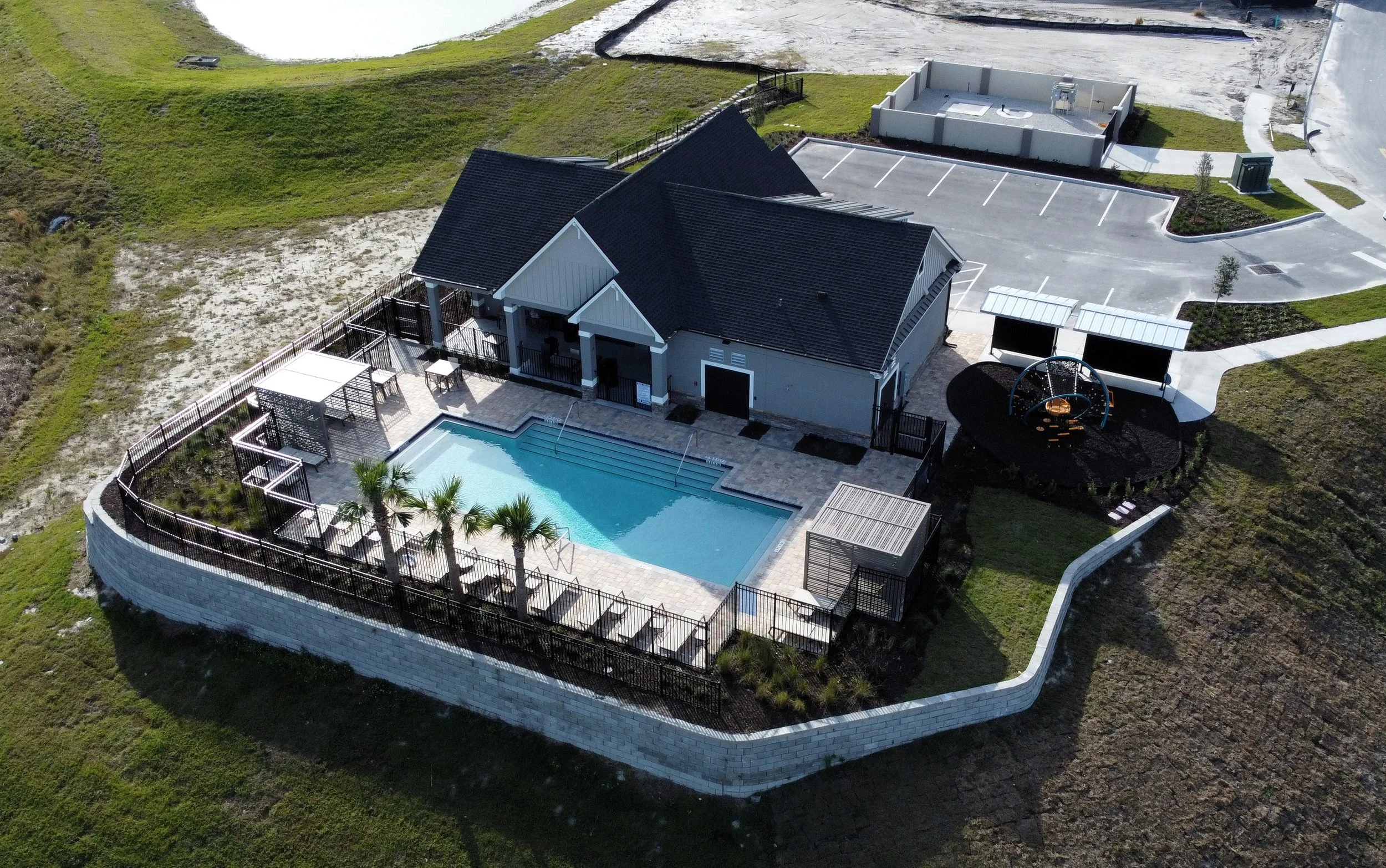 Back (aerial).JPG