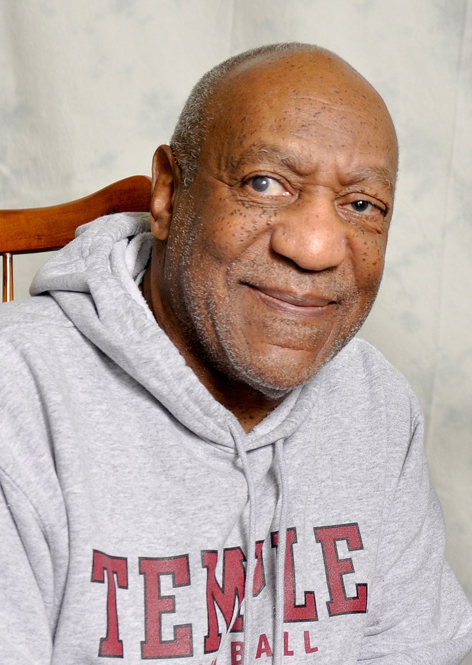 The_World_Affairs_Council_and_Girard_College_present_Bill_Cosby_(6343666943)_(cropped_to_Cosby).jpg