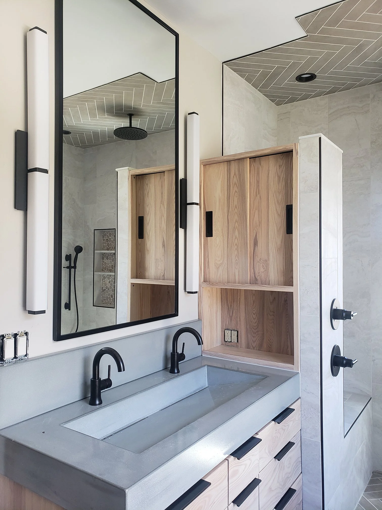 web - vanity area 2.jpg