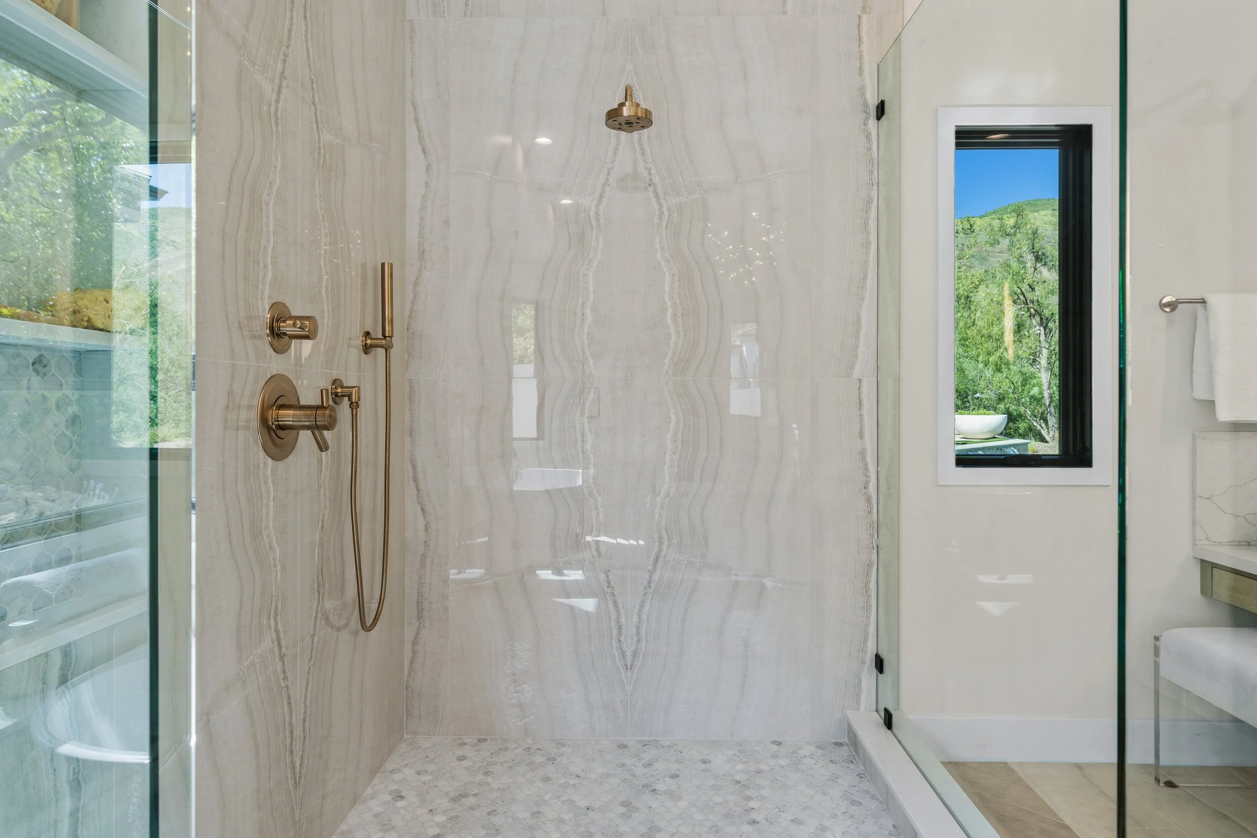 Large format Quartzite Patterned Tiles