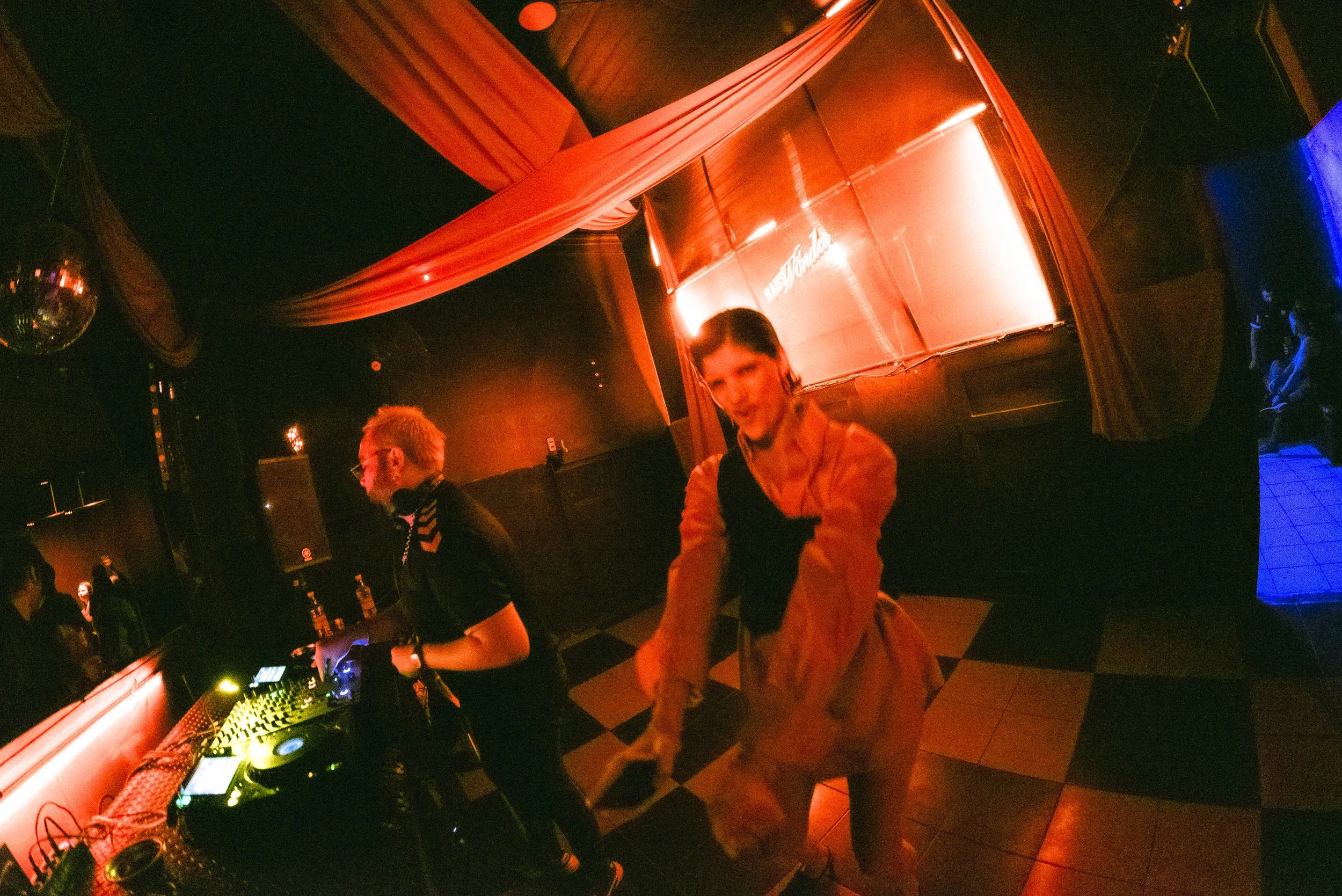 _D015165.jpg