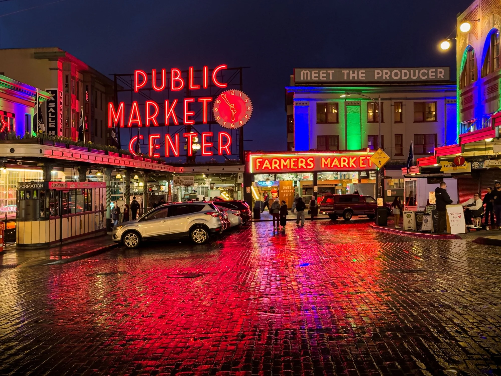 Pike Place Market by Tony Lam