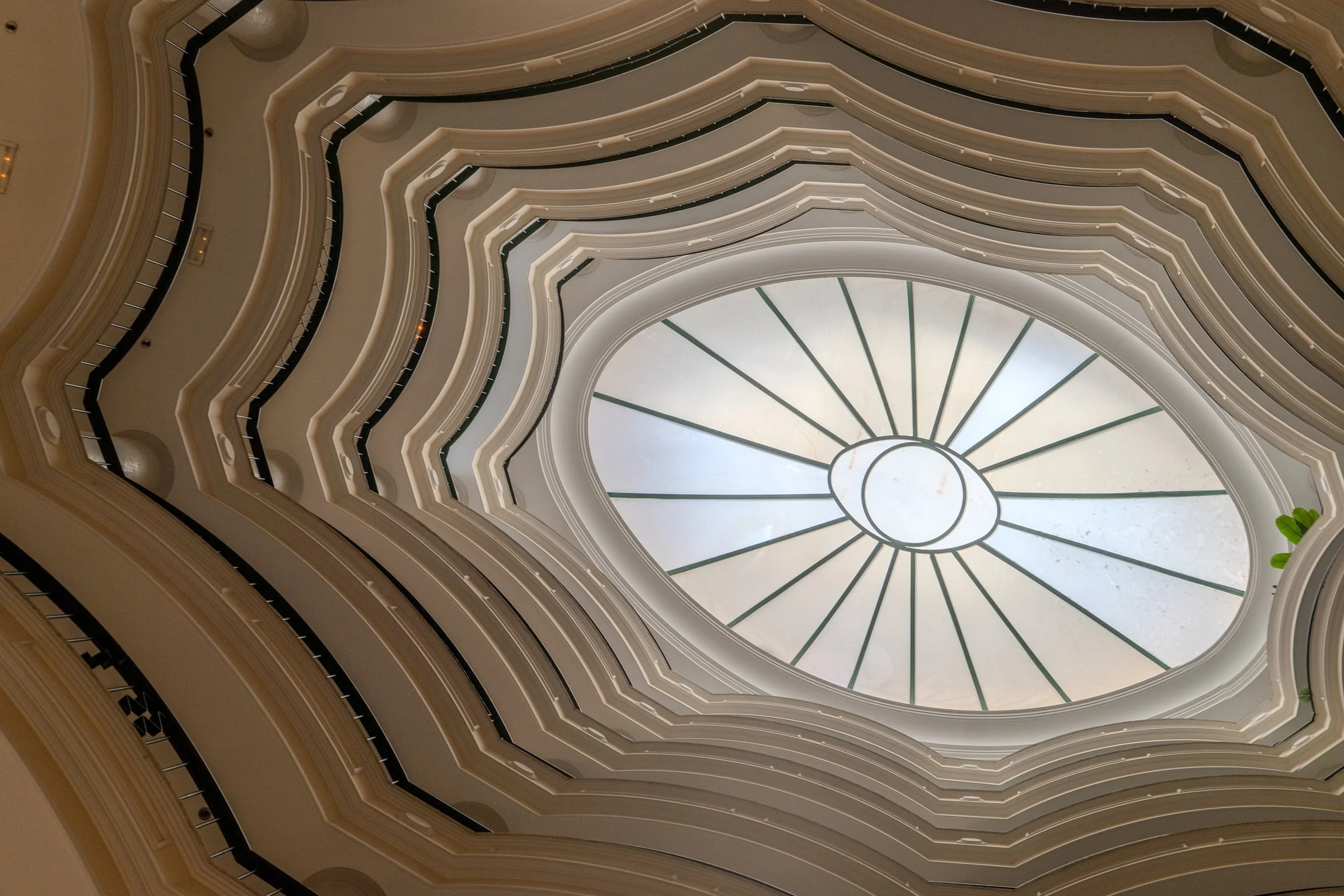 Leon Hotel (Before) by Tom Hansen