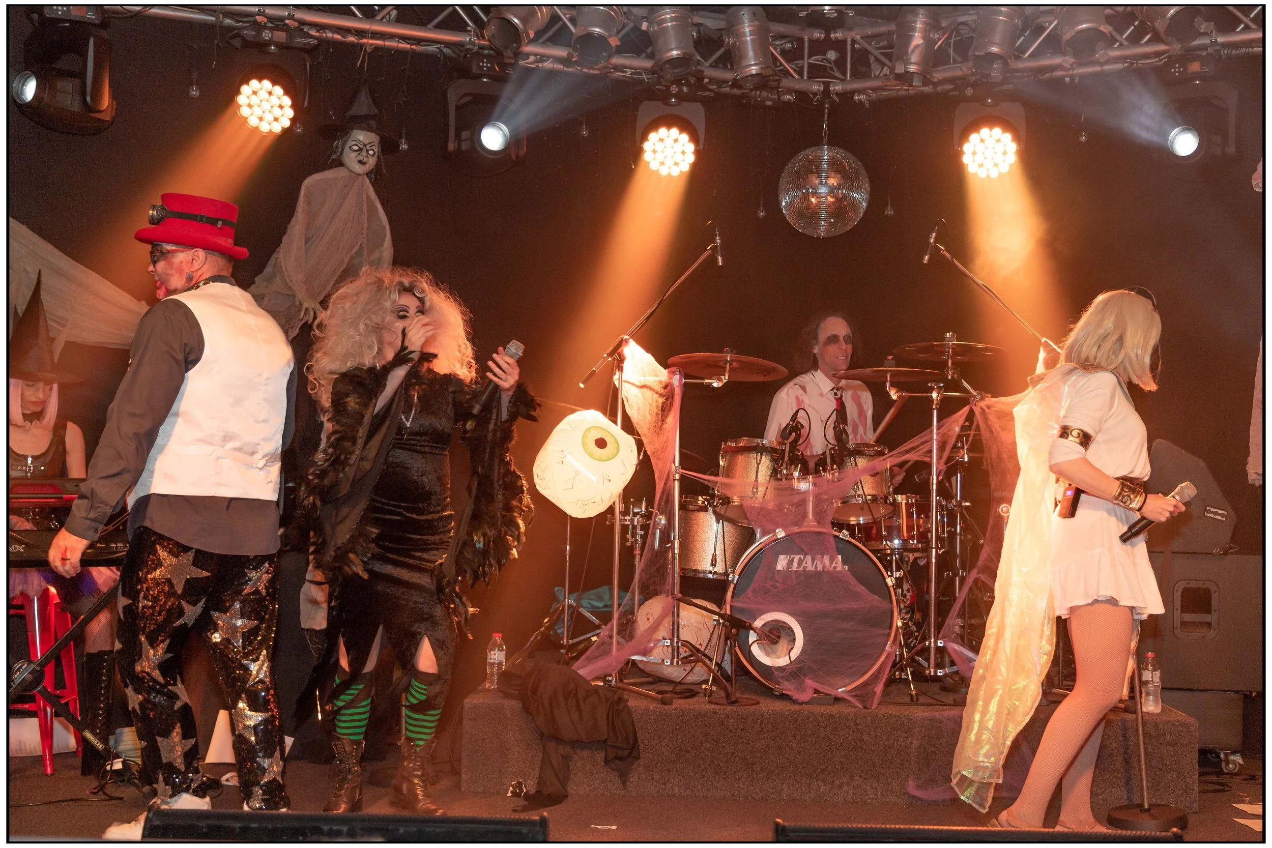 Velvet Shock-126.jpg