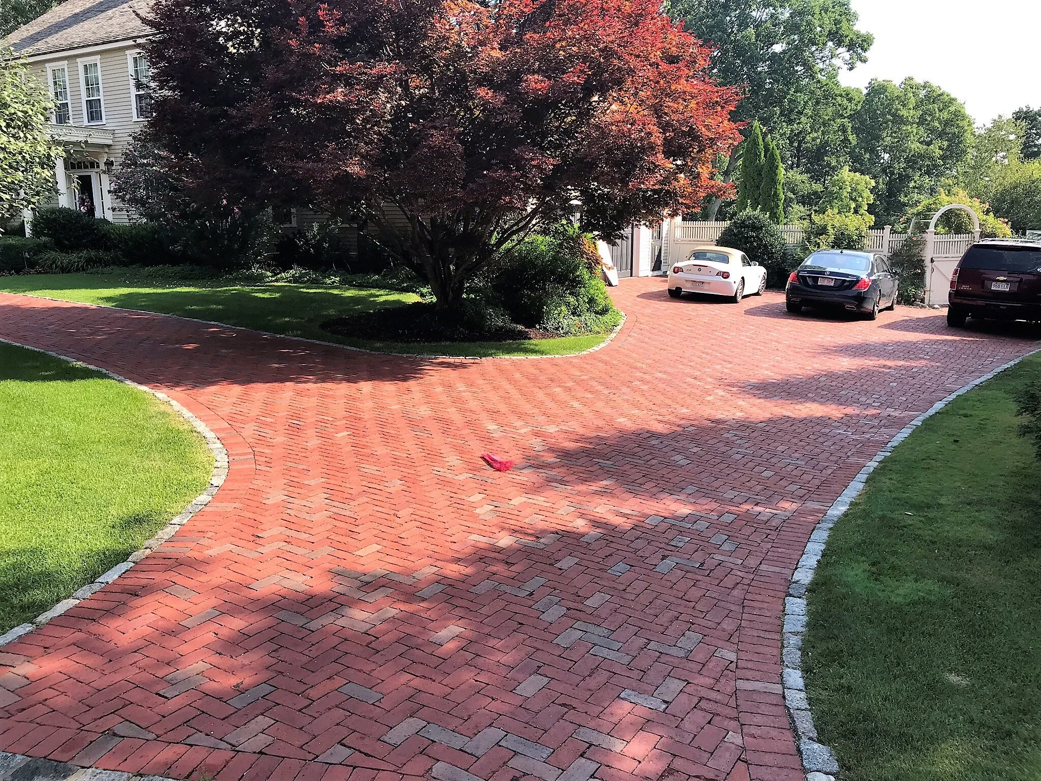 Tommy Golden City Halls Driveway.jpg