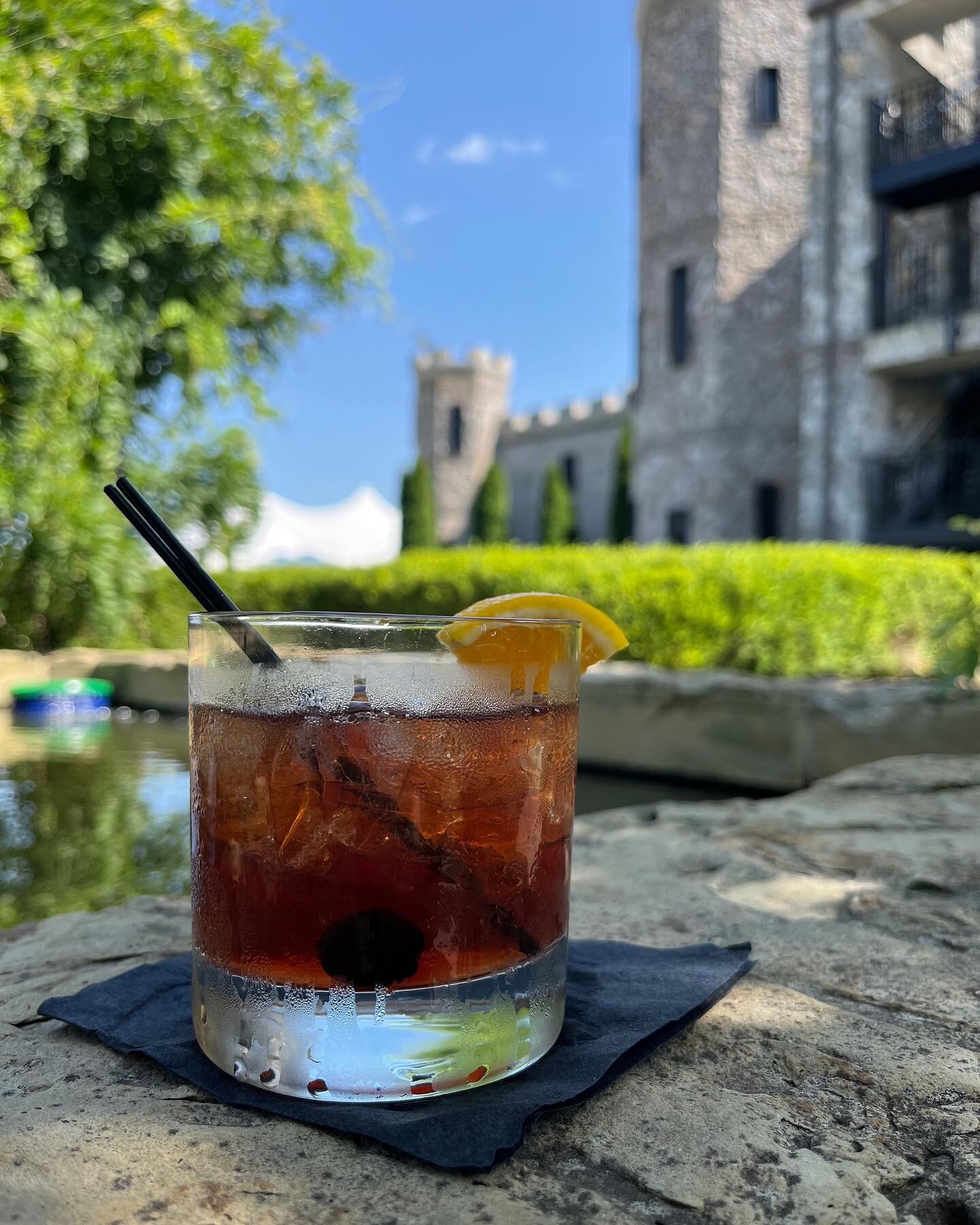 Celebrate National Bourbon Heritage Month and its Kentucky roots at The Kentucky Castle&rsquo;s Bourbon Market on Sunday, September 11th. 

With local vendors and artisans, food trucks, live music, and our mobile bar&hellip;you and your friends will 