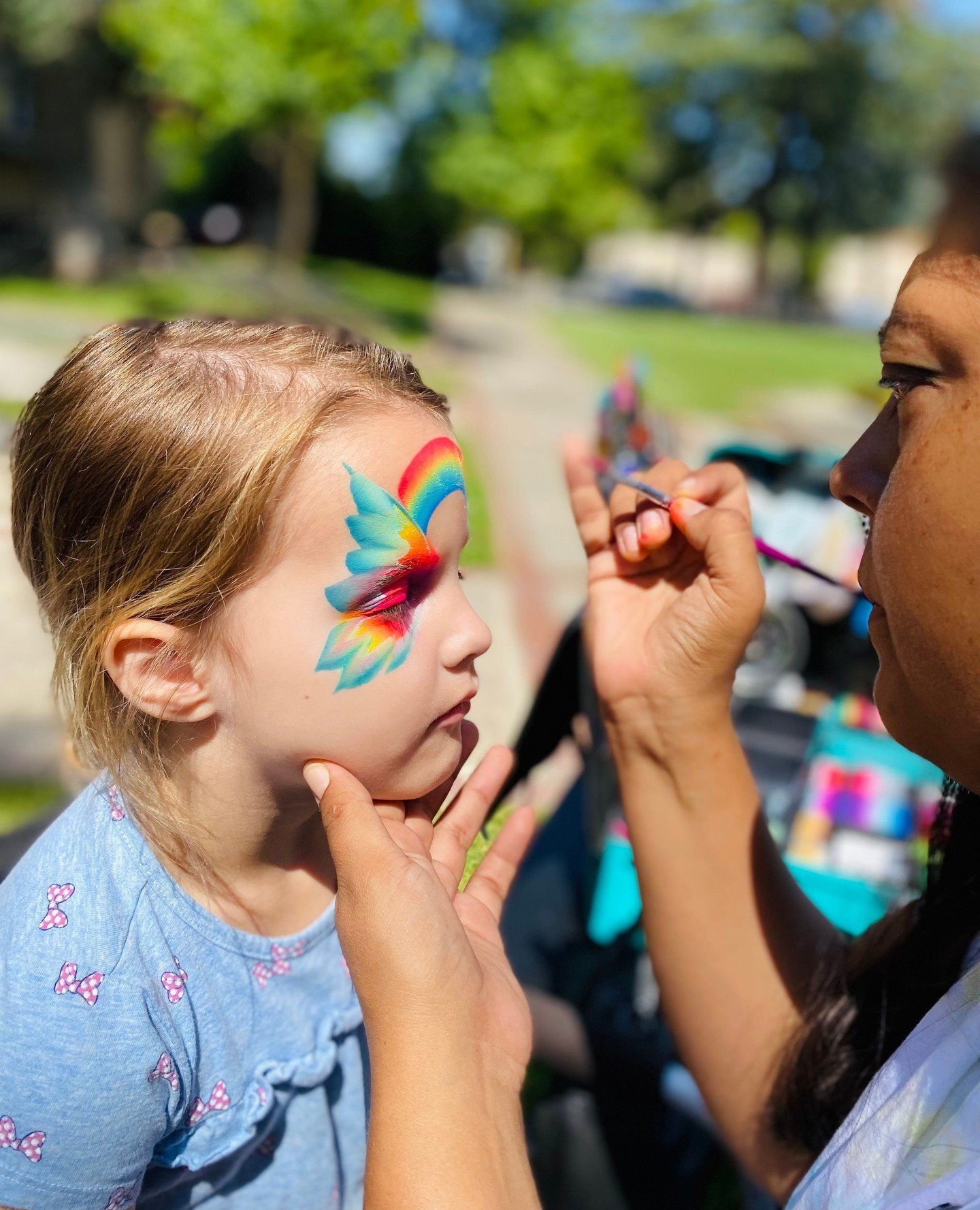 Come get your face painted at the Lodi Art Hop by the best of the best, Brenda from @aboutface209!! 🧑&zwj;🎤 Join us on Saturday, April 20th from 10a-2p for a celebration of local artists at Veterans Park, with partner exhibits at @doubledipgallery,