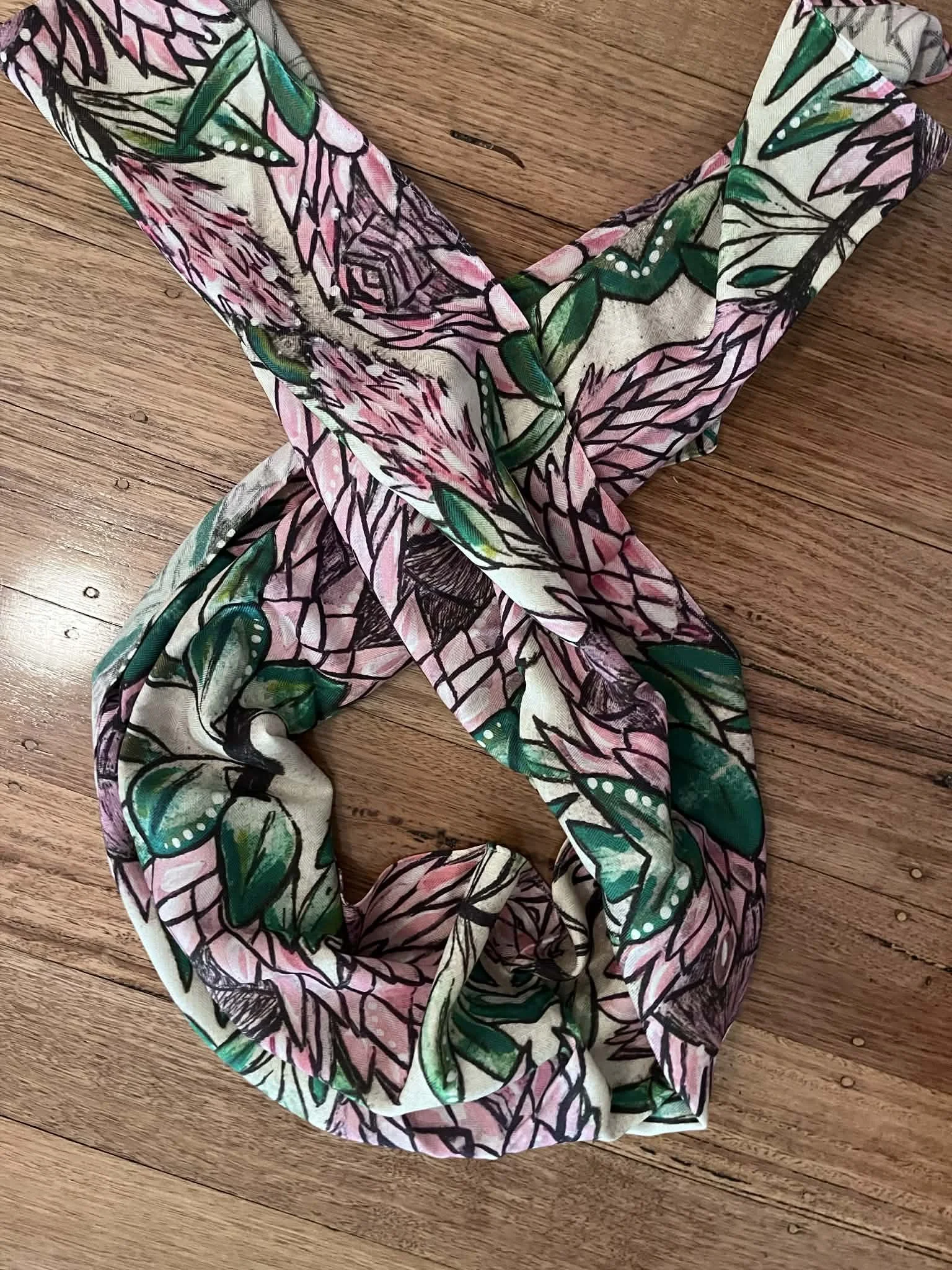1_Light protea scarf_1.jpg