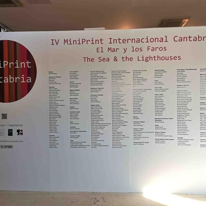 The Miniprint exhibition in Spain is up! There were hundreds of entries. Hats off to the team that hung it all. My three works are in the far right. https://www.miniprintcantabria.es/en/iv-mini-print-2021

#miniprintcantabria #printmaking #nzprintmak