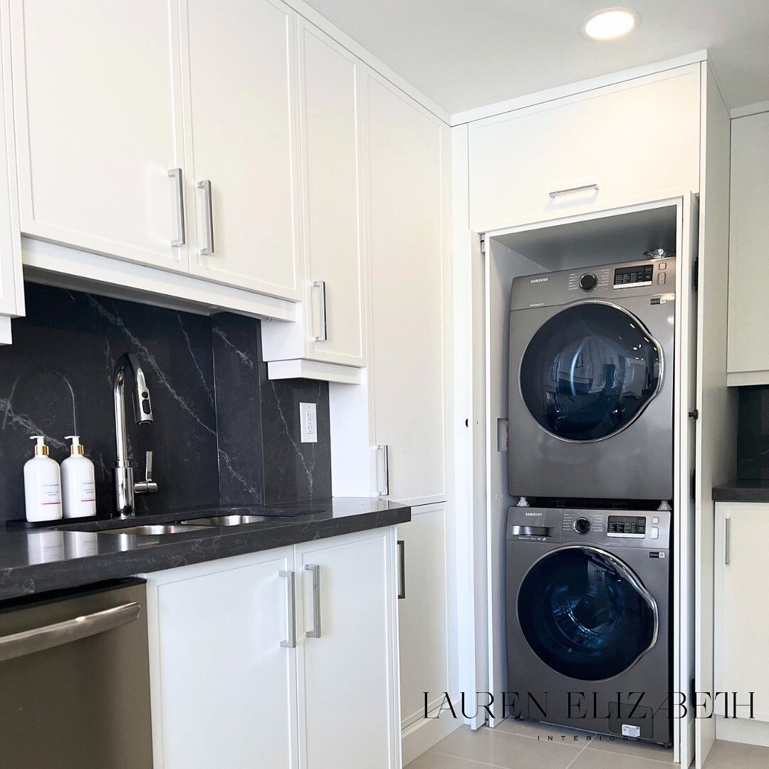 Design Dilemma - eliminate the eye sore of the laundry in the kitchen!

Refreshing the kitchen and laundry space to modern times! Adding larger capabilities and functionality was a real win for our client! We installed a pocket door system to conceal