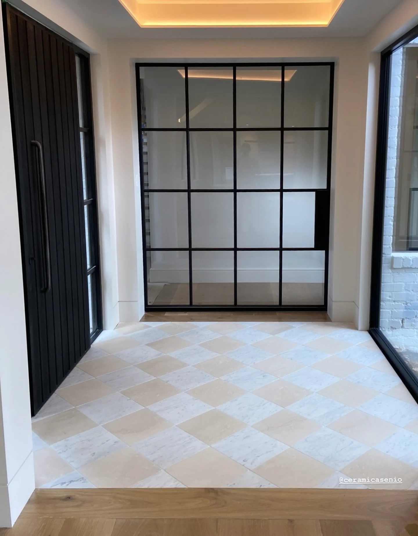 300x300 Tumbled Marble Checkerboard 🤍