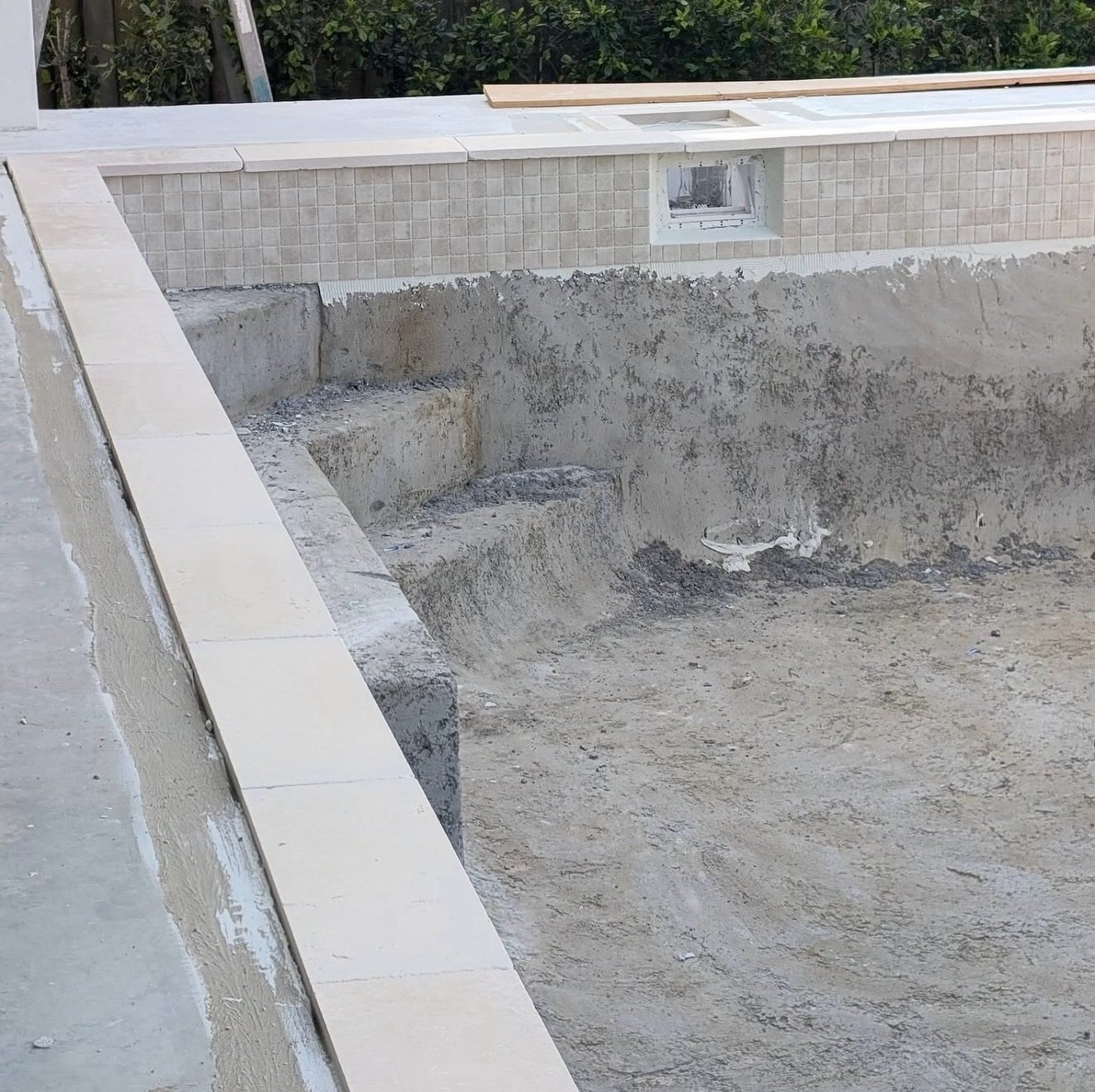 Our Franklin Beige 50x50 glass mosaics and Creama Tumbled Limestone pavers on site in Sunrise Beach 

CTGMO191 - Franklin Beige mosaic 
ST2V13146/TM/28 - Cream Limestone coping