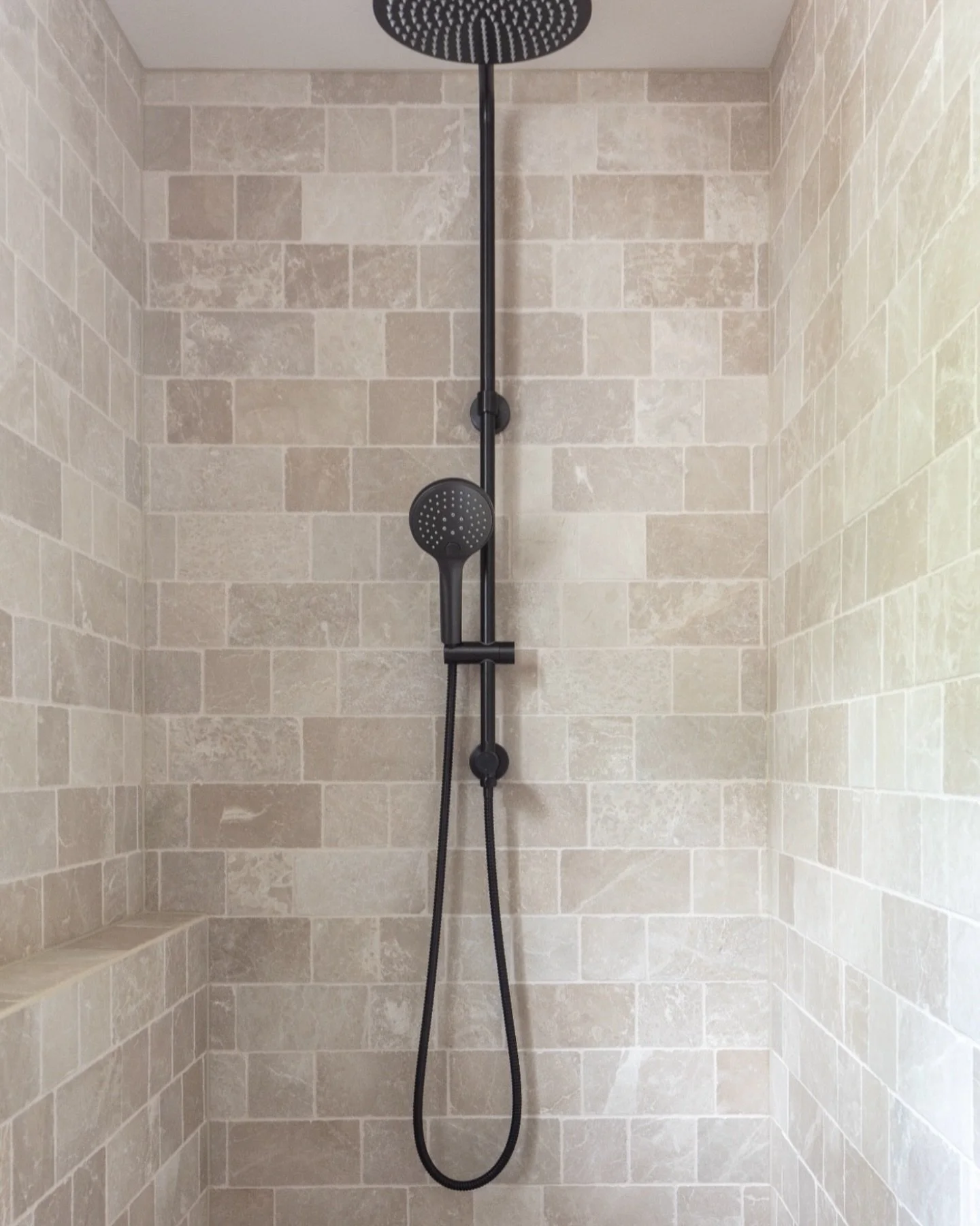 Our 200x75mm Lycia Stone Marble on site with @robilliardbuilding in Sunshine Beach 

ST2V110275